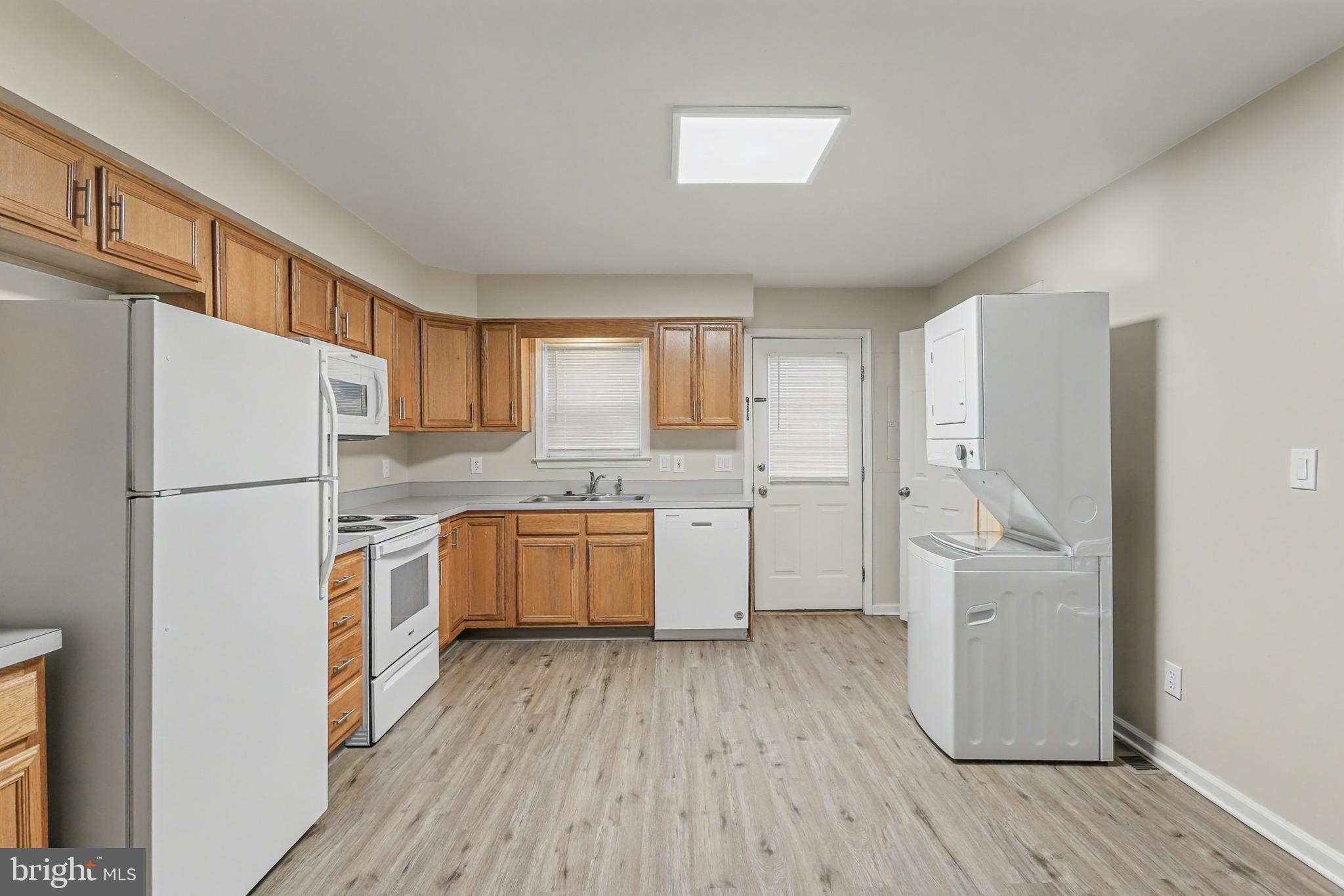 CEDAR CLIFF - Residential Lease