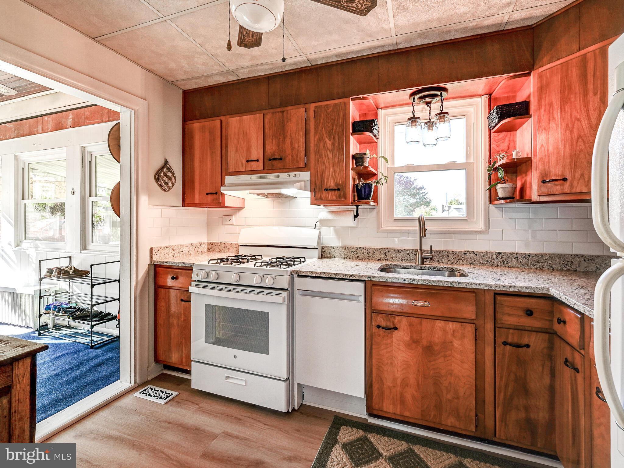 MEDFIELD - Residential