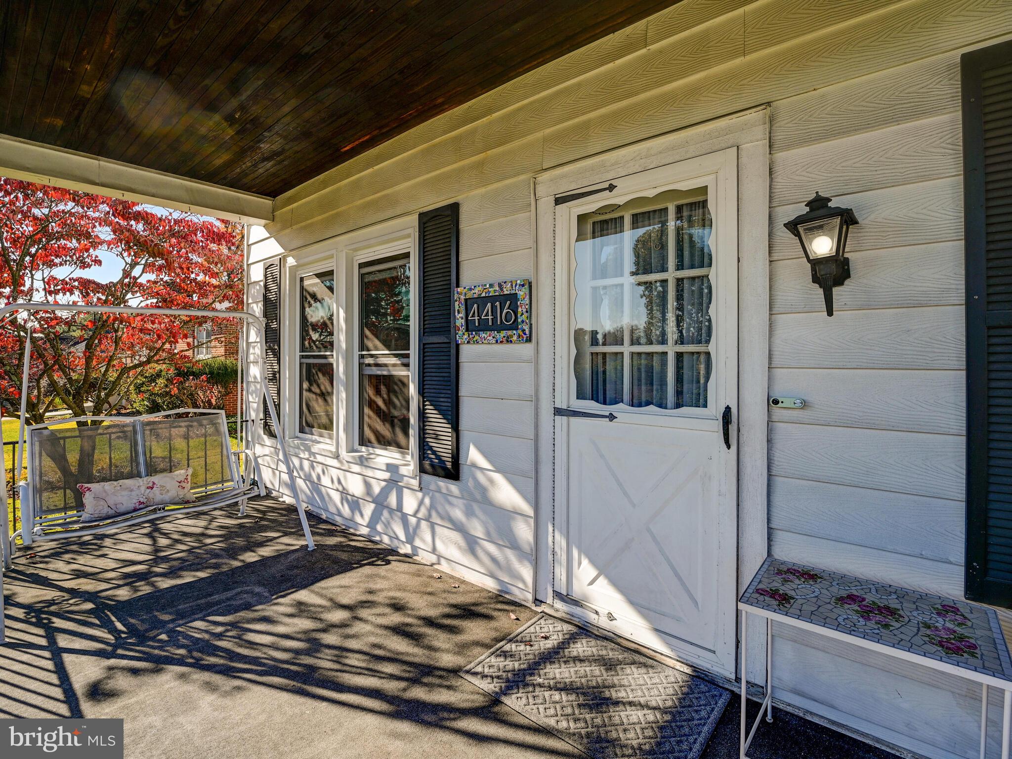 MEDFIELD - Residential