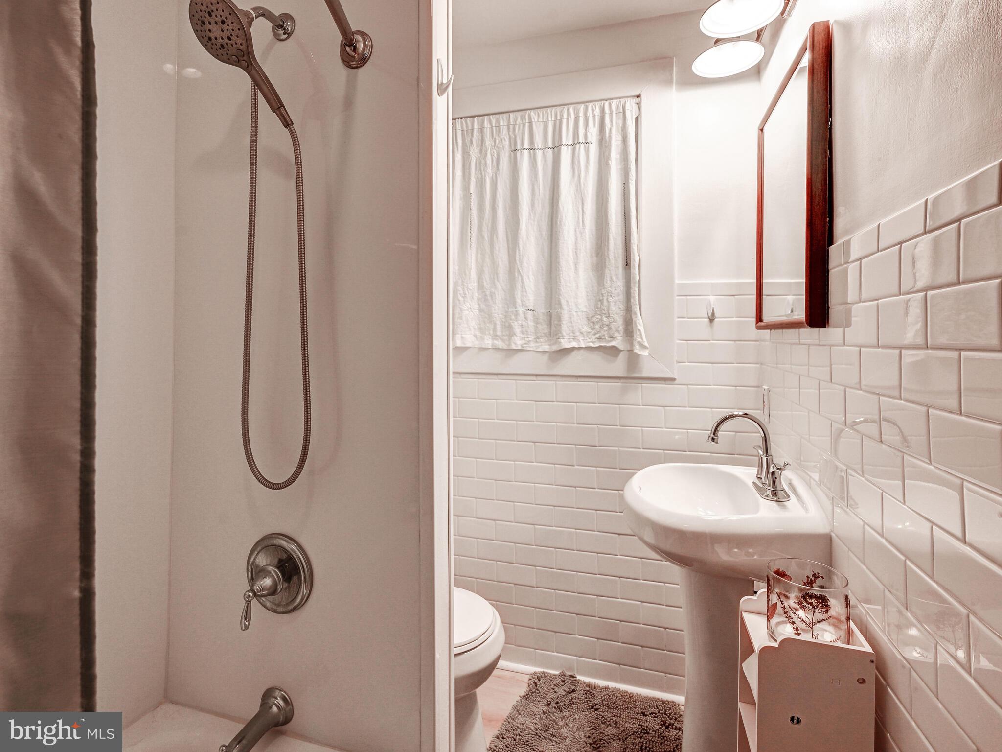 MEDFIELD - Residential