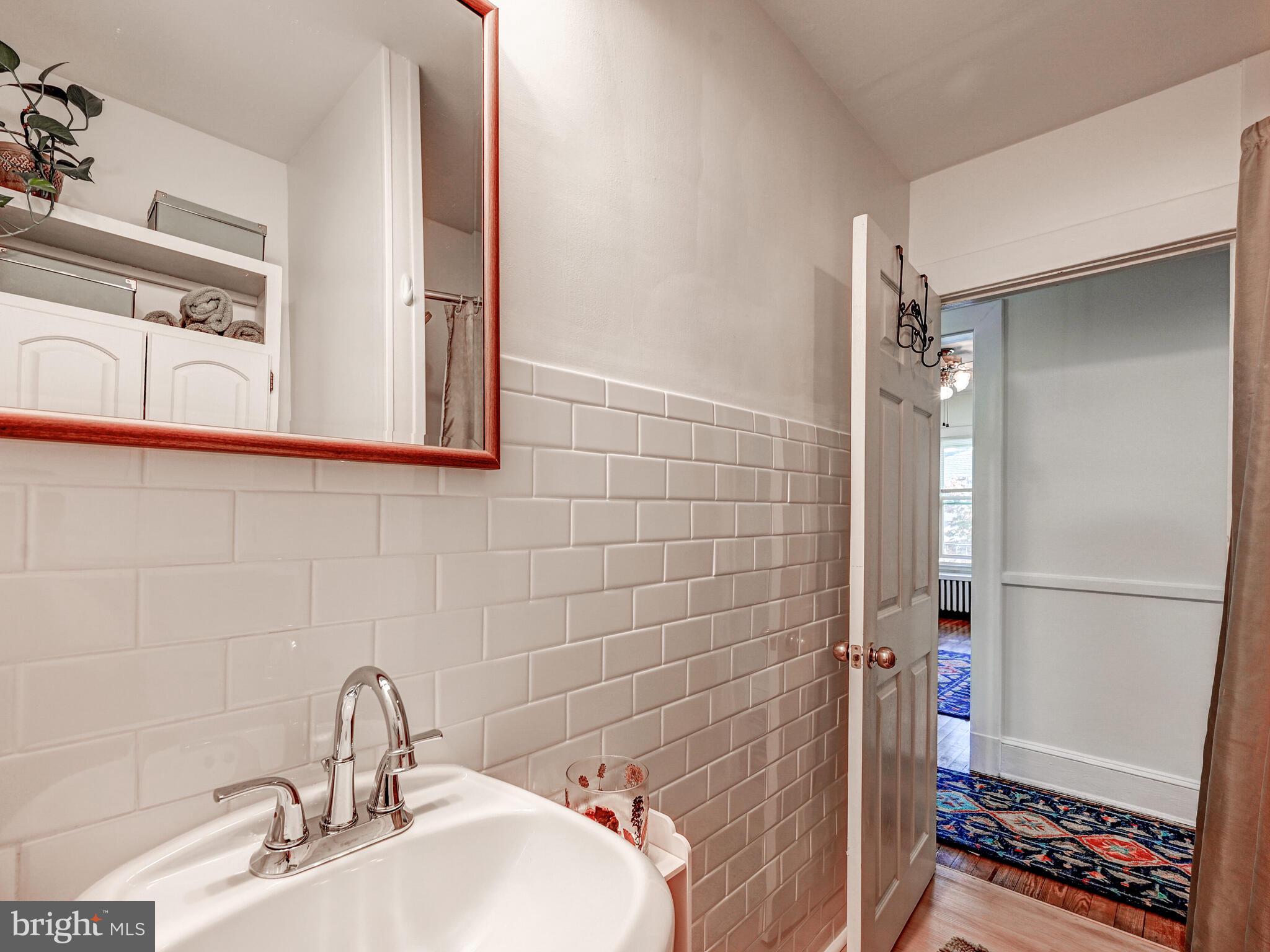 MEDFIELD - Residential