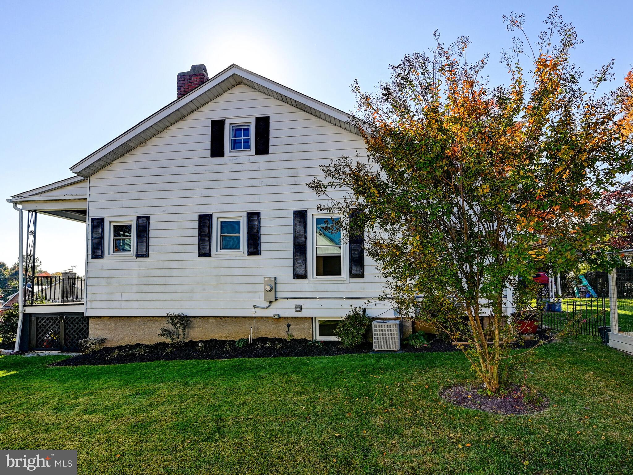 MEDFIELD - Residential