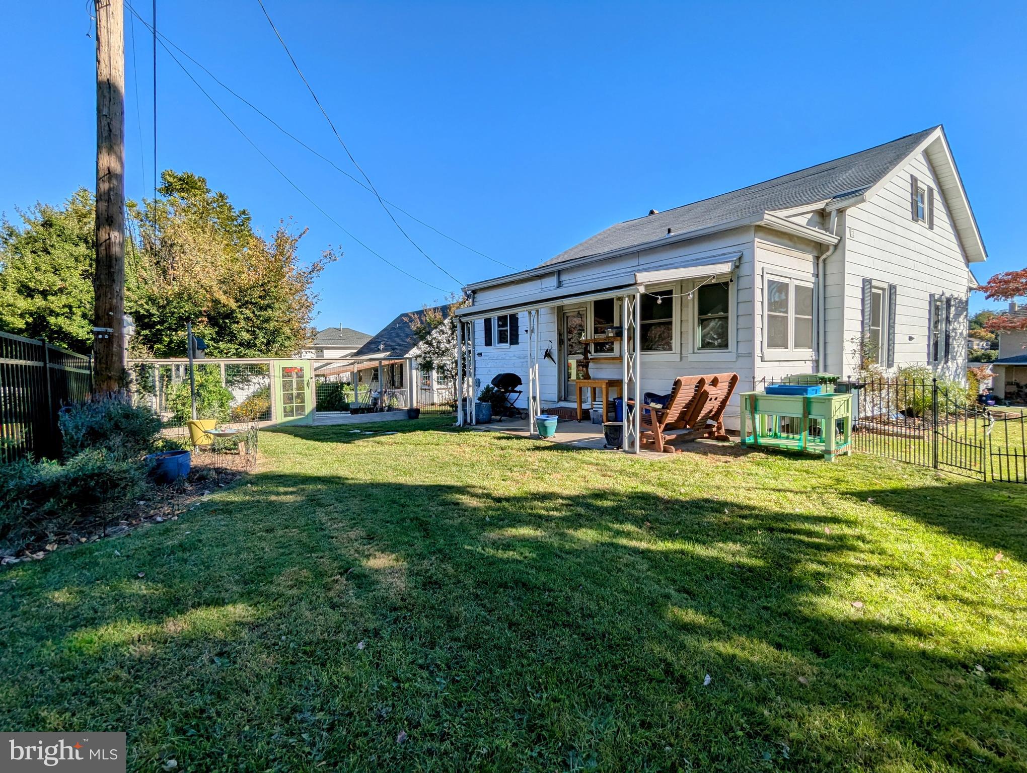 MEDFIELD - Residential