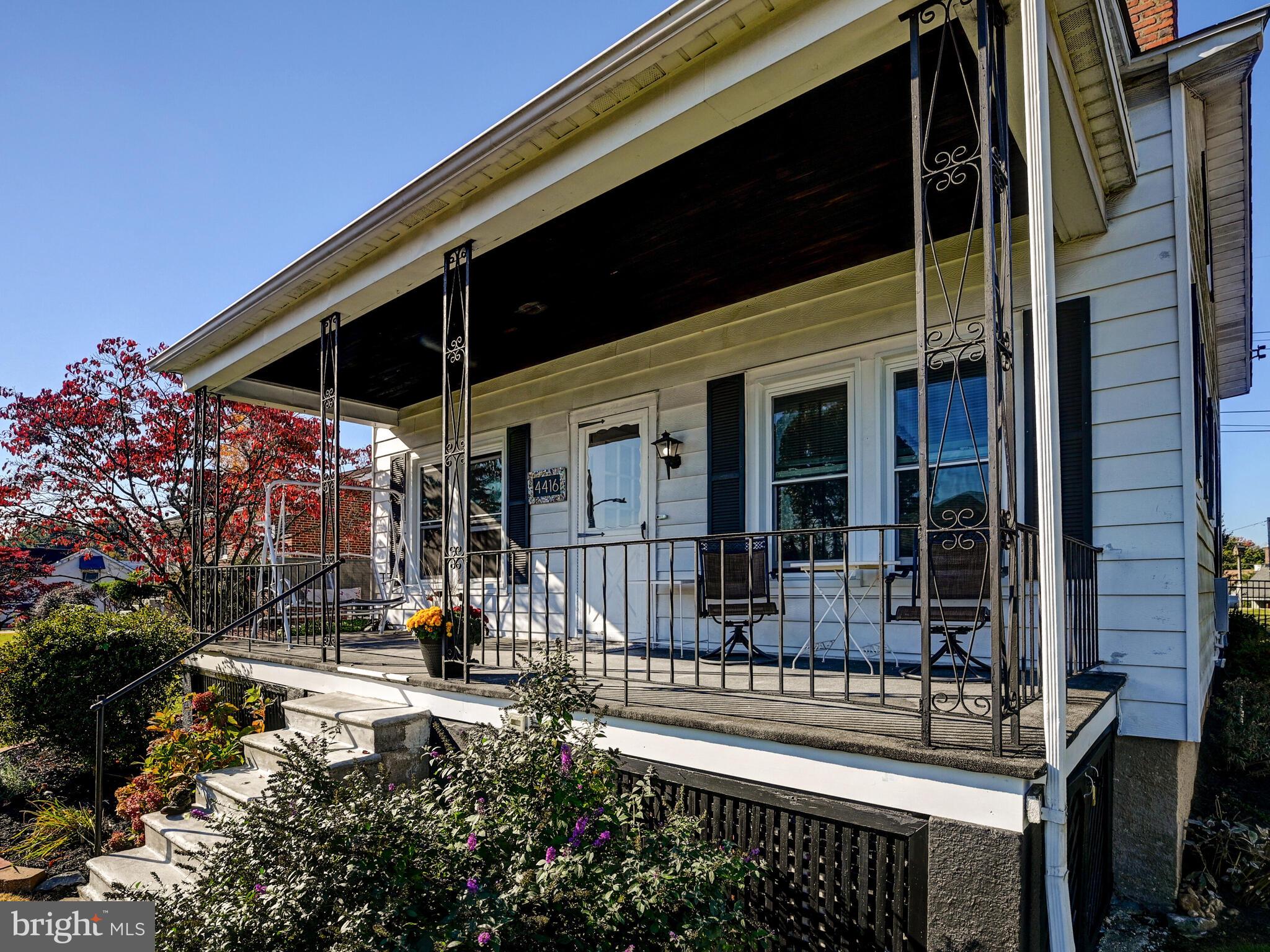 MEDFIELD - Residential