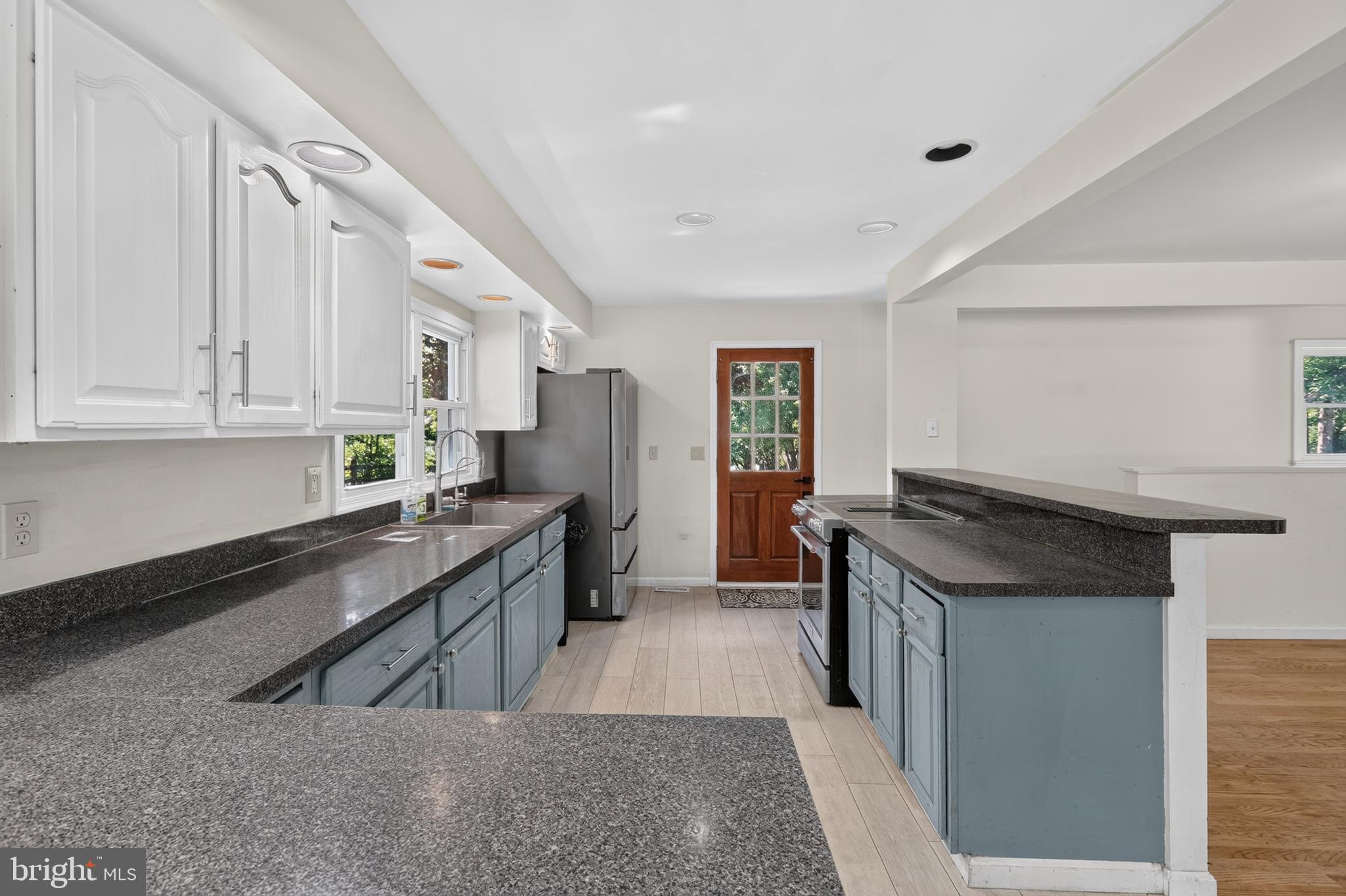 788 PAUL BIRCH DRIVE