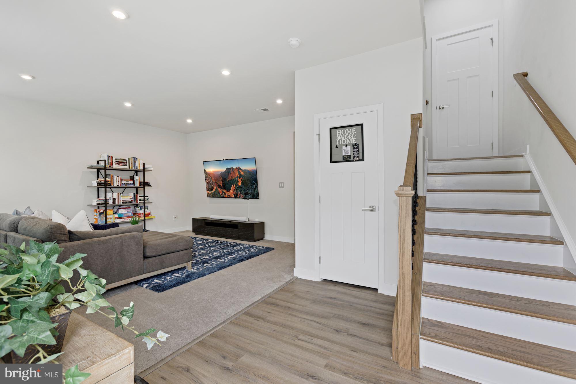 POTOMAC SHORES - Residential