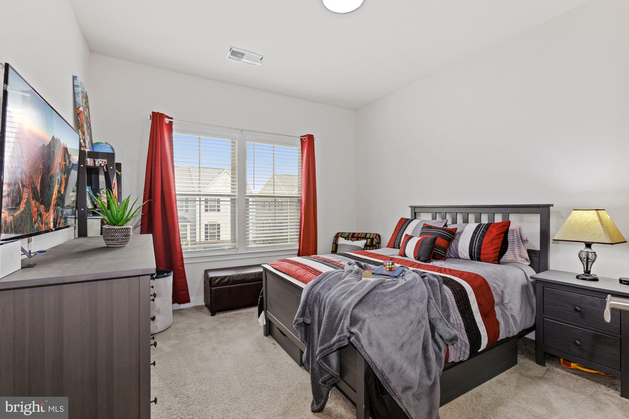 POTOMAC SHORES - Residential