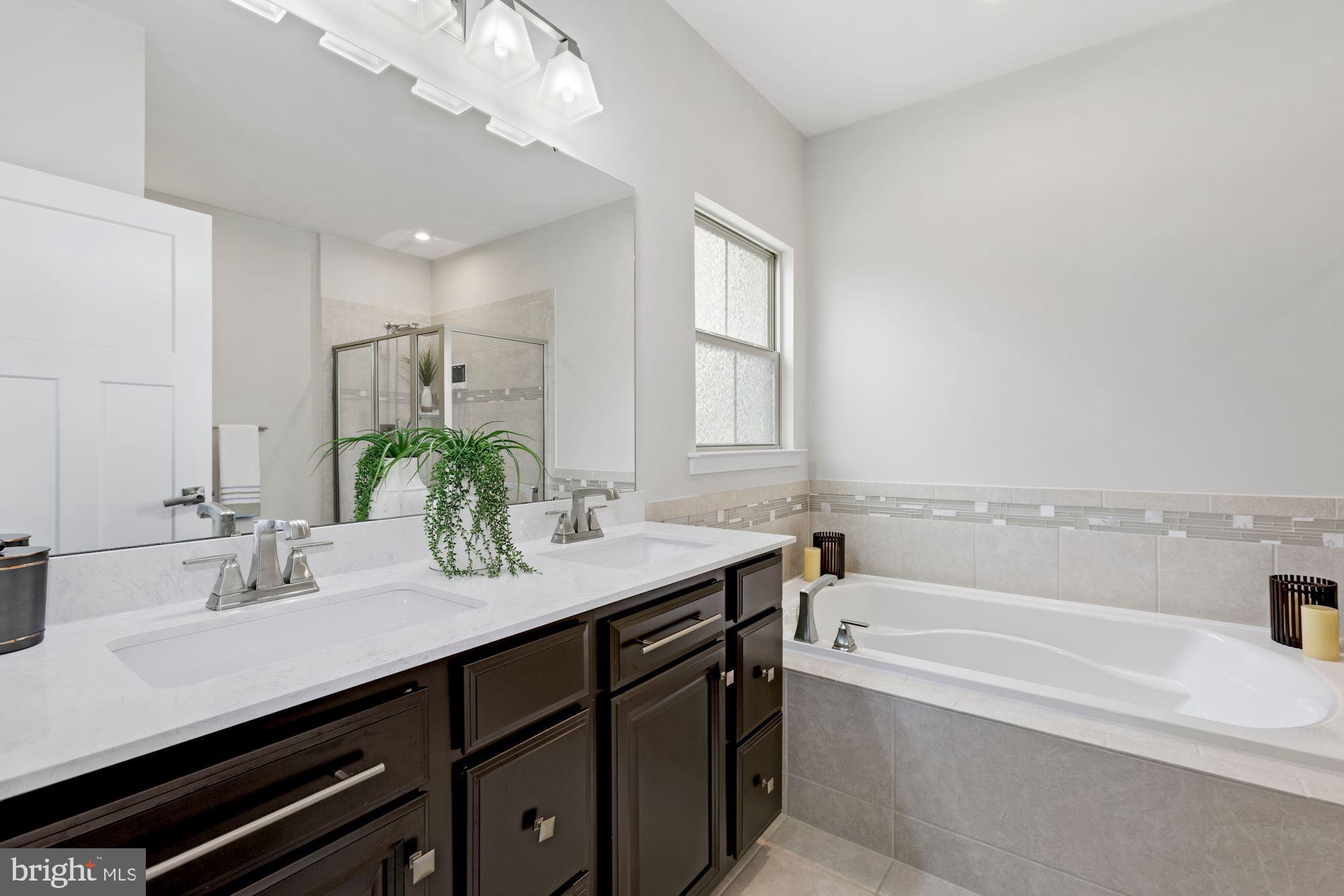 POTOMAC SHORES - Residential