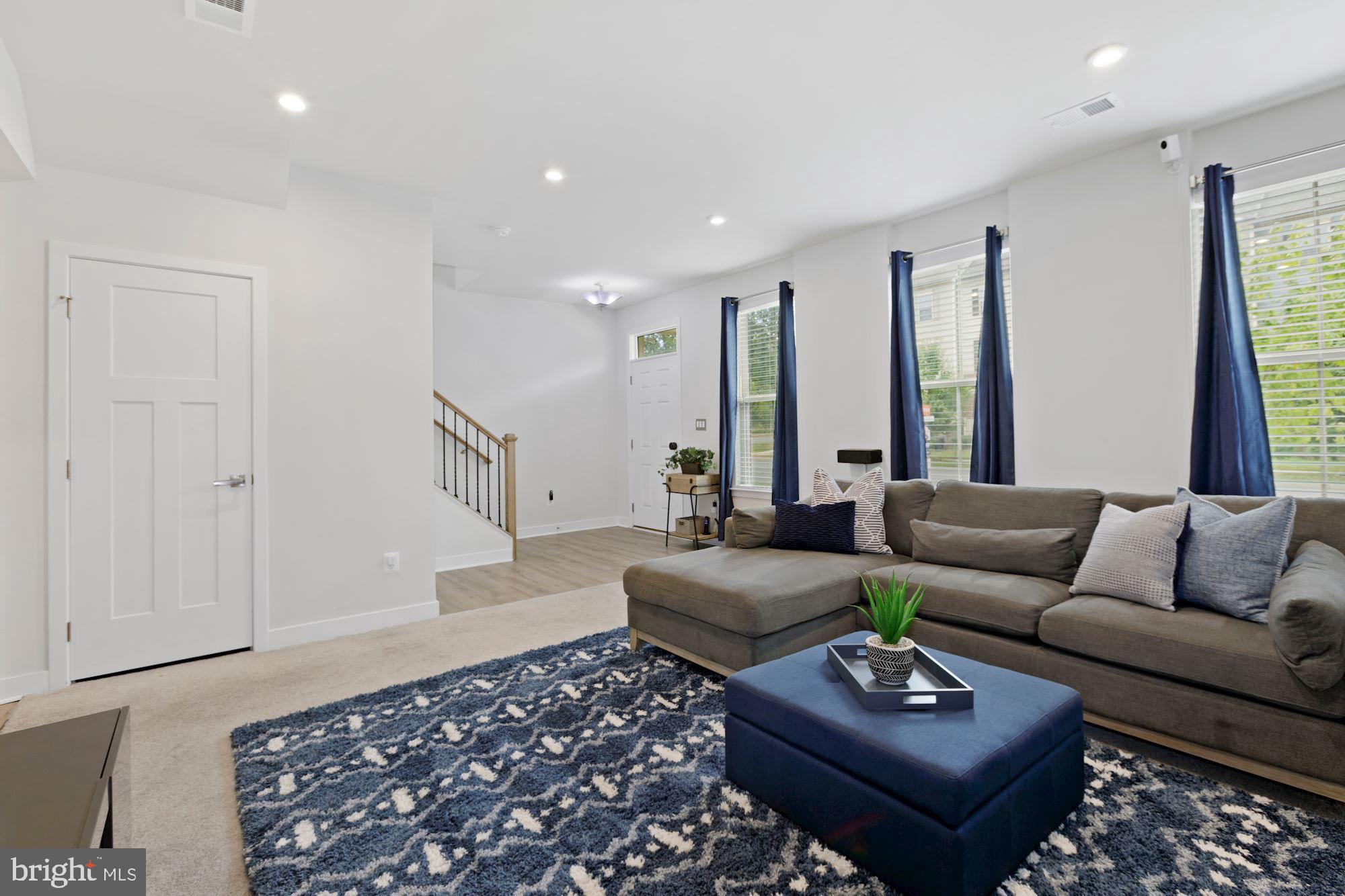 POTOMAC SHORES - Residential