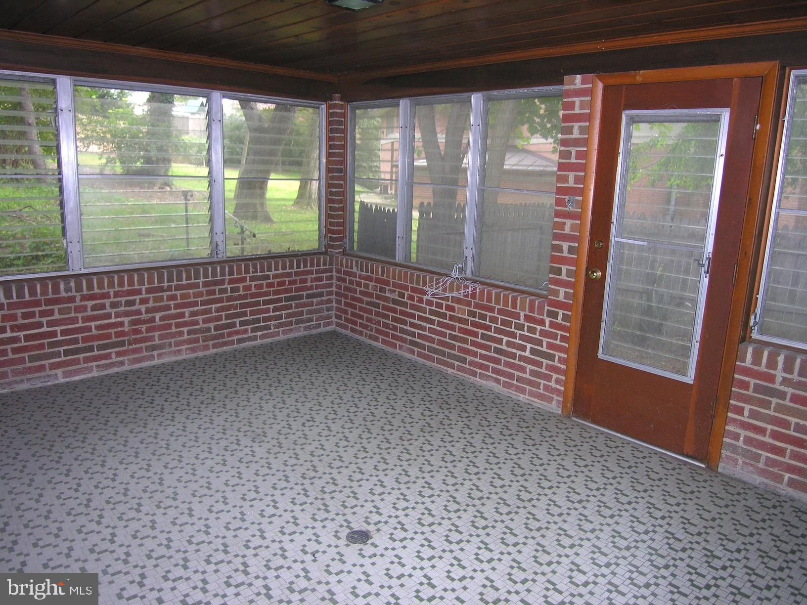 SPRINGFIELD - Residential Lease