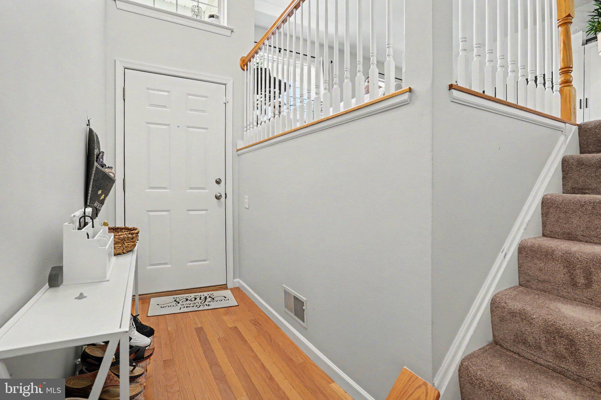 102 WOODSIDE COURT
