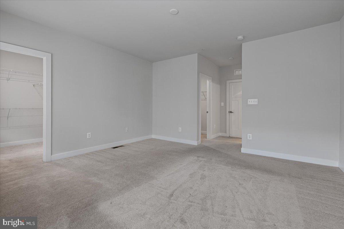 PADDOCK POINTE - Residential