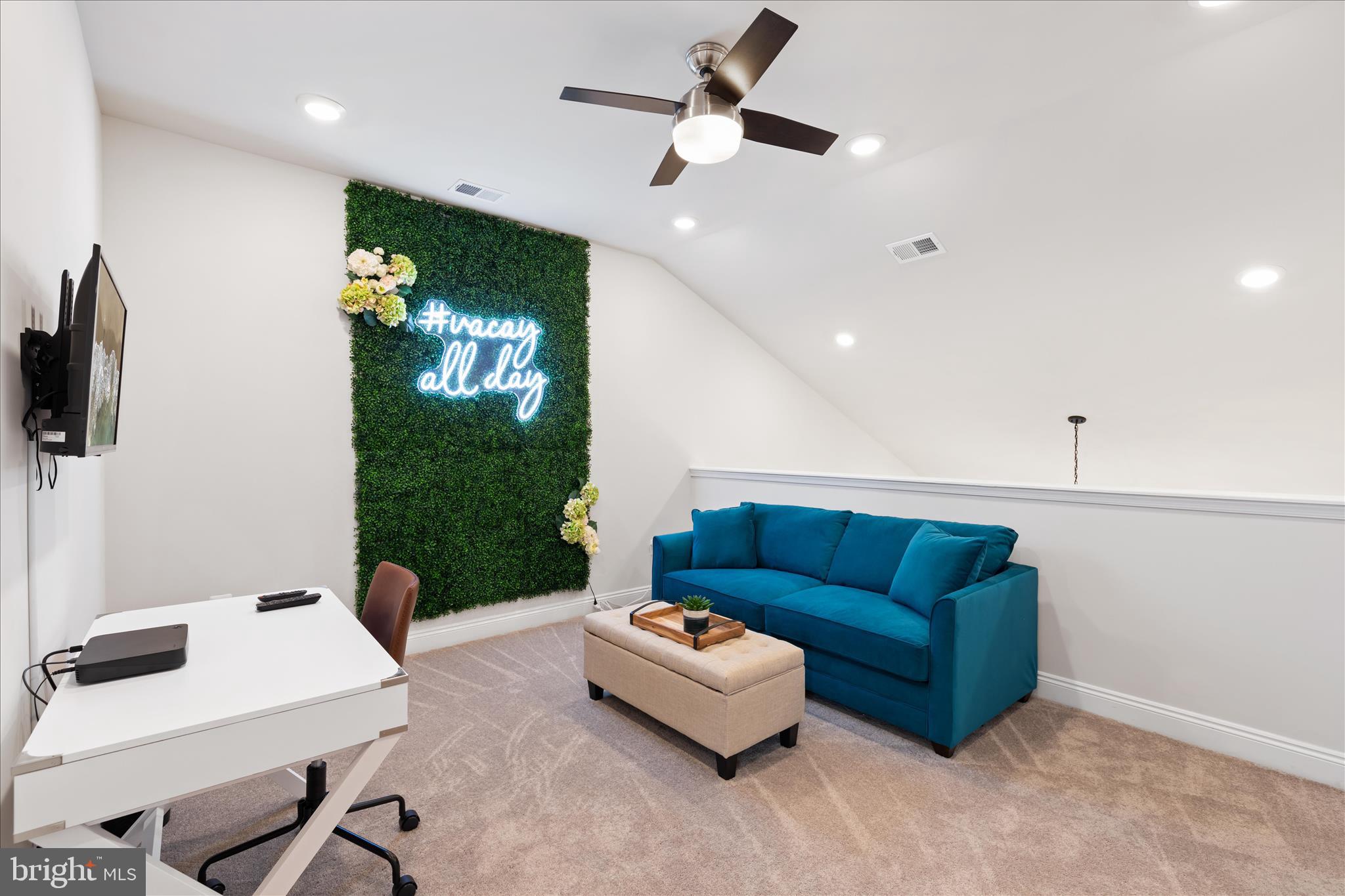 PENINSULA - Residential