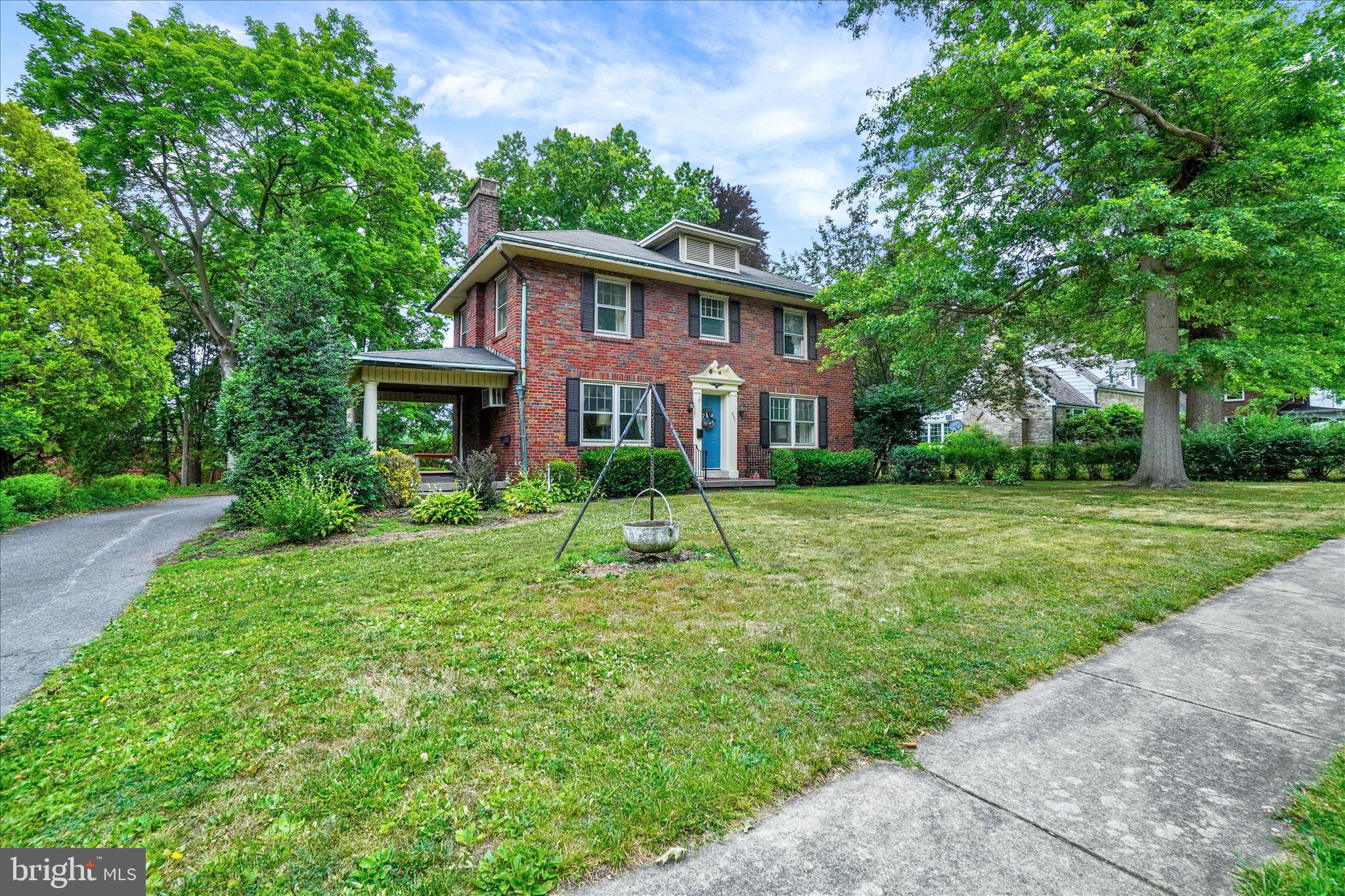 531 E COLLEGE AVENUE