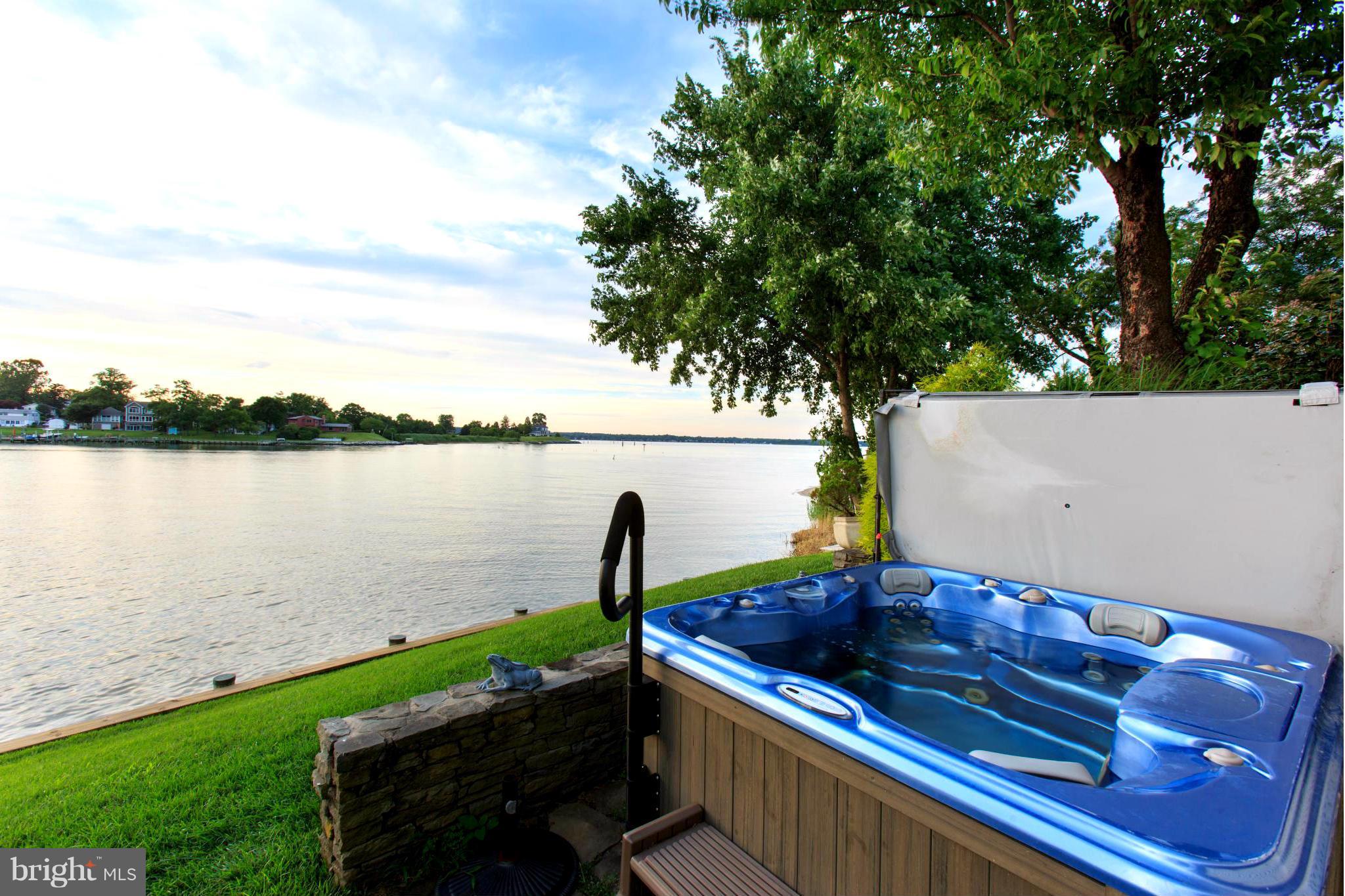 SHOREHAM BEACH - Residential