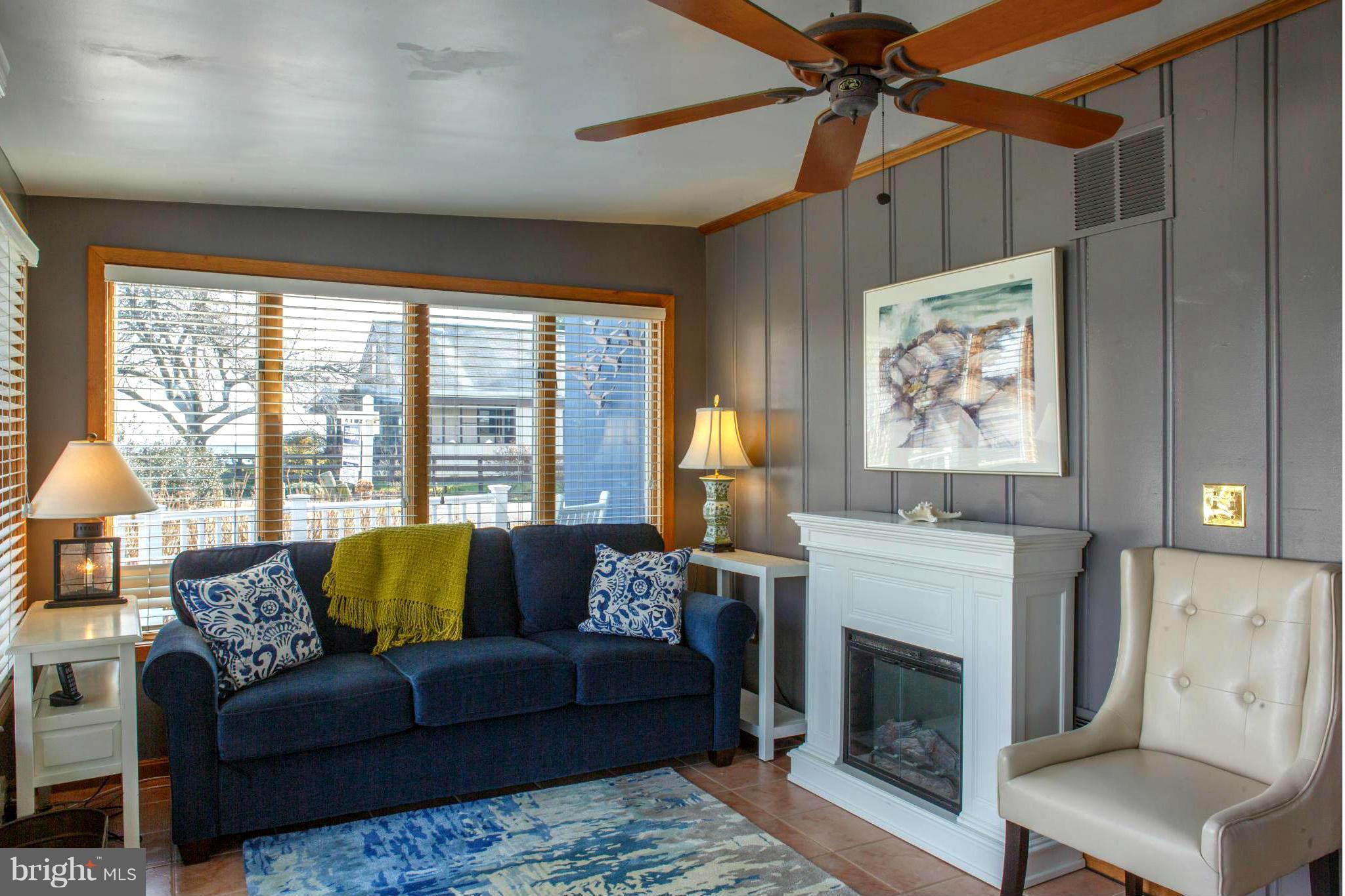 SHOREHAM BEACH - Residential