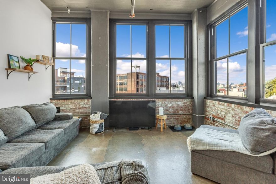 Available Now:

Welcome to 1701 Tulip St #401! REACHLofts features stunning apartments within a historic charm that only a converted building can offer! Building amenities include an elevator, secure electronic entry, bike room, Amazon Hub, storage units, and more! This is a captivating 2 bedroom, 1 bathroom corner apartment on the 4th floor with a sunny interior that blends contemporary and industrial aesthetics. Each unit offers a spacious, industrial vibe with high ceilings, polished concrete floors, exposed brick, and spiral ductwork. The modern kitchens are beautifully appointed with chic cabinetry, subway tile backsplashes, and stainless steel appliances. Enjoy the ease of in-unit laundry and bathrooms featuring sleek, contemporary fixtures. Central A/C ensures comfort all year long. Don’t miss out—schedule your showing today to claim this exceptional rental!

Lease Terms:

Generally, first month, last month, and one month security deposit due at, or prior to, lease signing. Other terms may be required by Landlord. $55 application fee per applicant. Pets are conditional on owner’s approval and may require an additional fee and/or monthly pet rent, if accepted. (Generally, $500/dog and $250/cat, and/or monthly pet rent). Tenants responsible for: electricity, cable/internet, $50/month flat water fee, and HVAC payment to 3rd party. Optional storage cages are available for rent: $25/month for small and $45/month for large. Landlord Requirements: Applicants to make 3x the monthly rent in verifiable net income, credit history to be considered (i.e. no active collections), no evictions within the past 4 years, and must have a verifiable rental history with on-time rental payments. Exceptions to this criteria may exist under the law and will be considered.