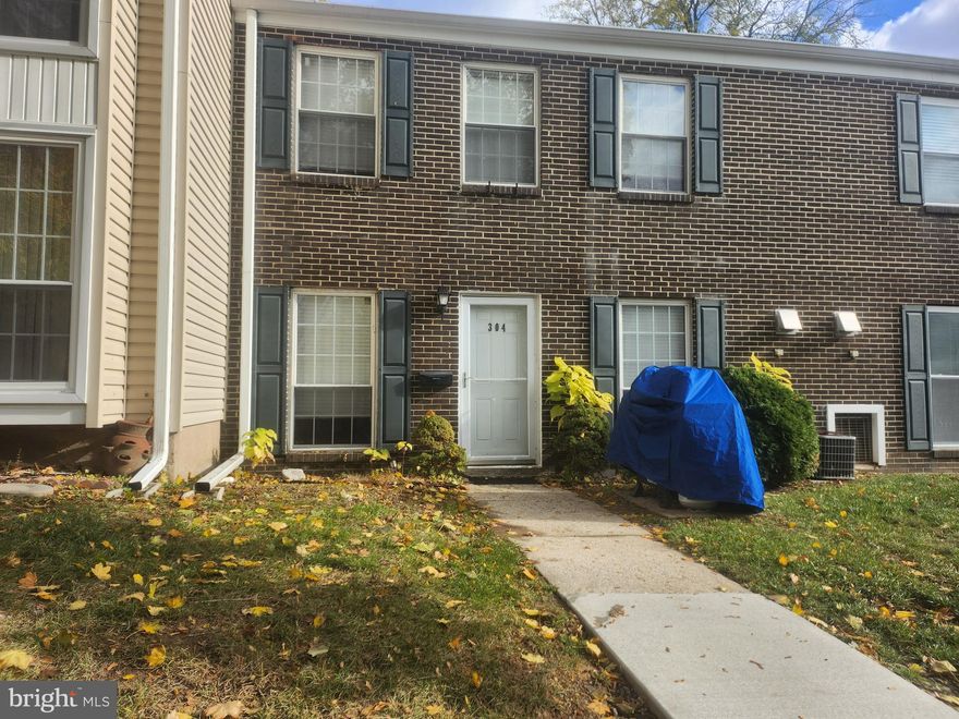 This spacious Townhome is a must see! This 2 bedroom, 1.5 bath  unit has a newly  renovated powder 
room, new carpet, flooring and paint. The kitchen features cherry oak cabinets and owner just replaced 
stove,range,and washer. The living room and connecting dining room offers plenty of room for entertaining!  
Upstairs offers a oversized master bedroom with walk in closet. The second bedroom is perfect for a child 
or office. This townhome is nestled in a quiet and safe community in West-Norriton,PA located minutes 
from King of Prussia, Plymouth Meeting and close to many area restaurants.