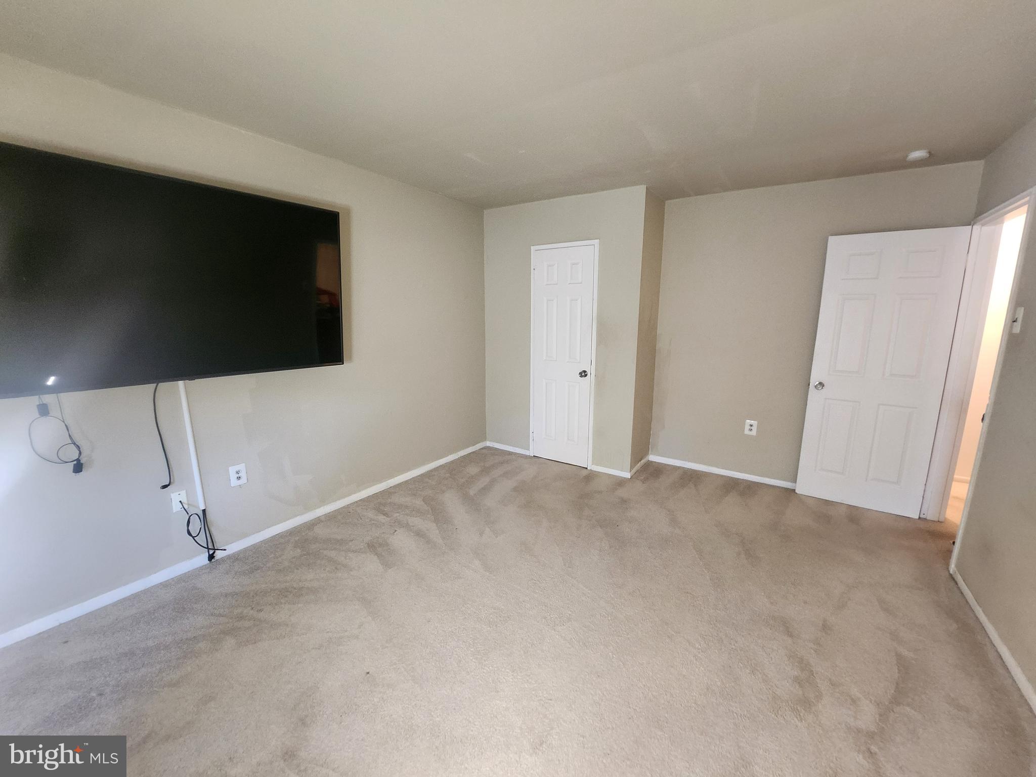 MIDDLETON PL - Residential