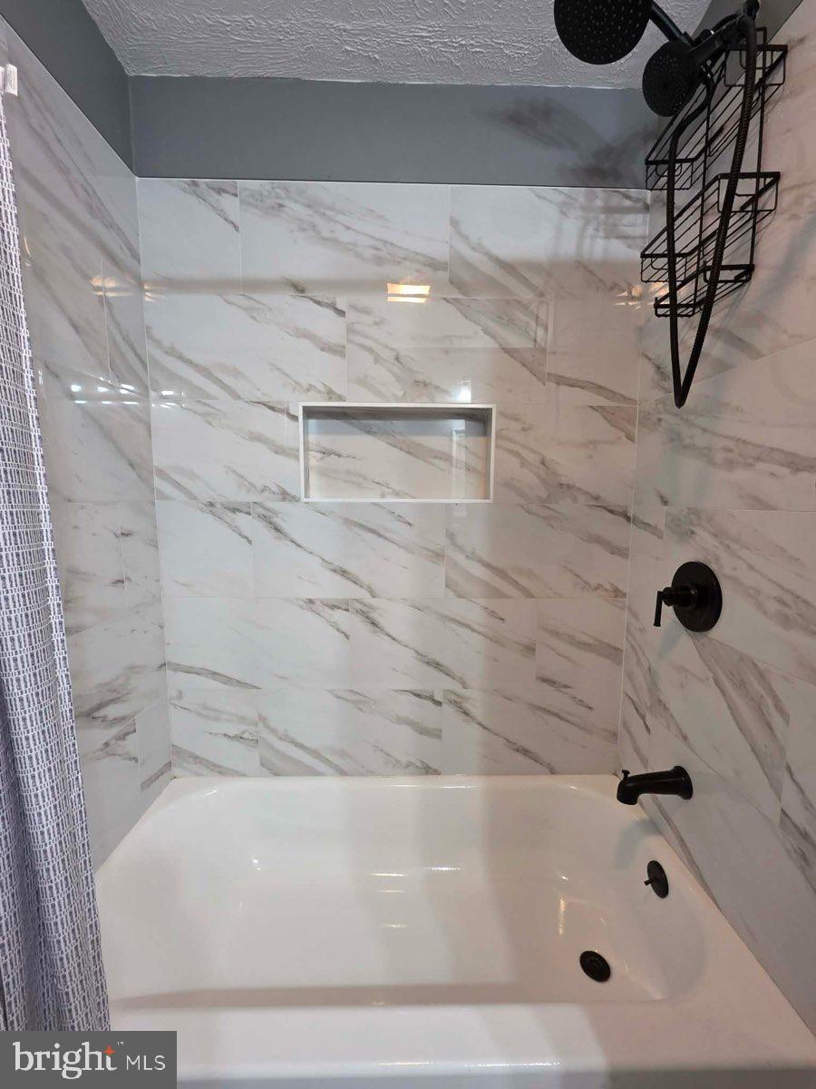 MARTINSBURG - Residential Lease