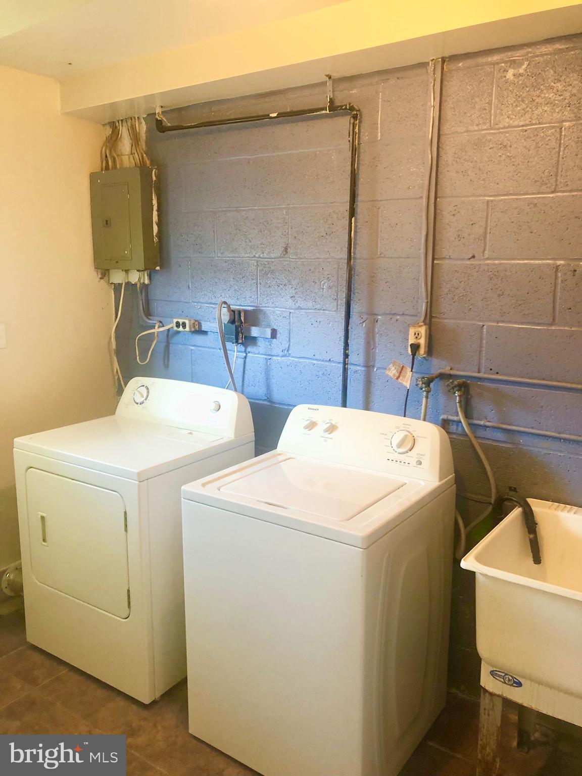 SEVERN - Residential Lease