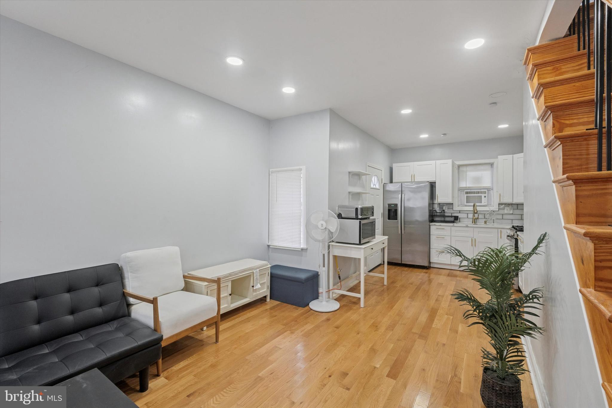 PORT RICHMOND - Residential