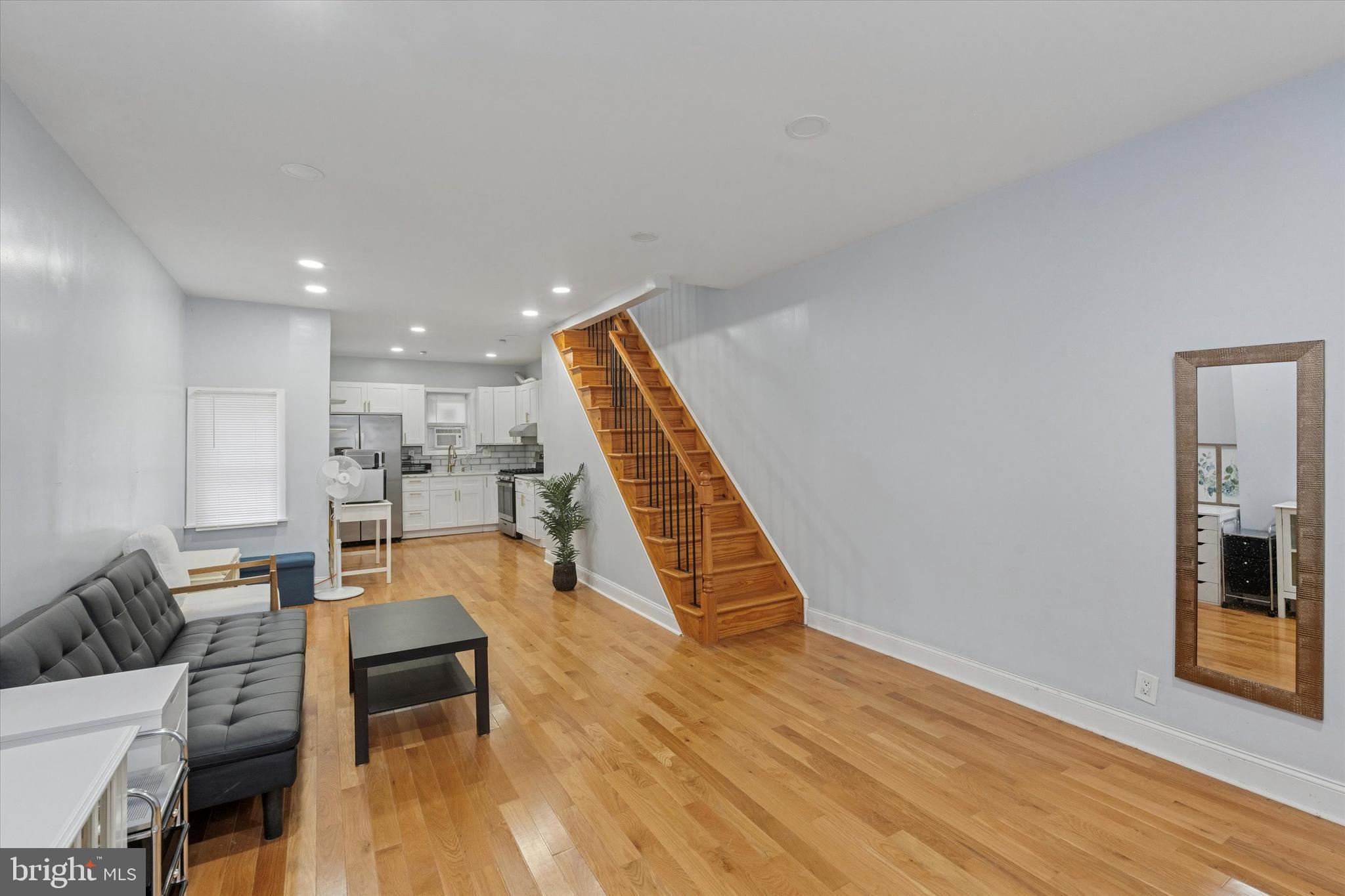 PORT RICHMOND - Residential