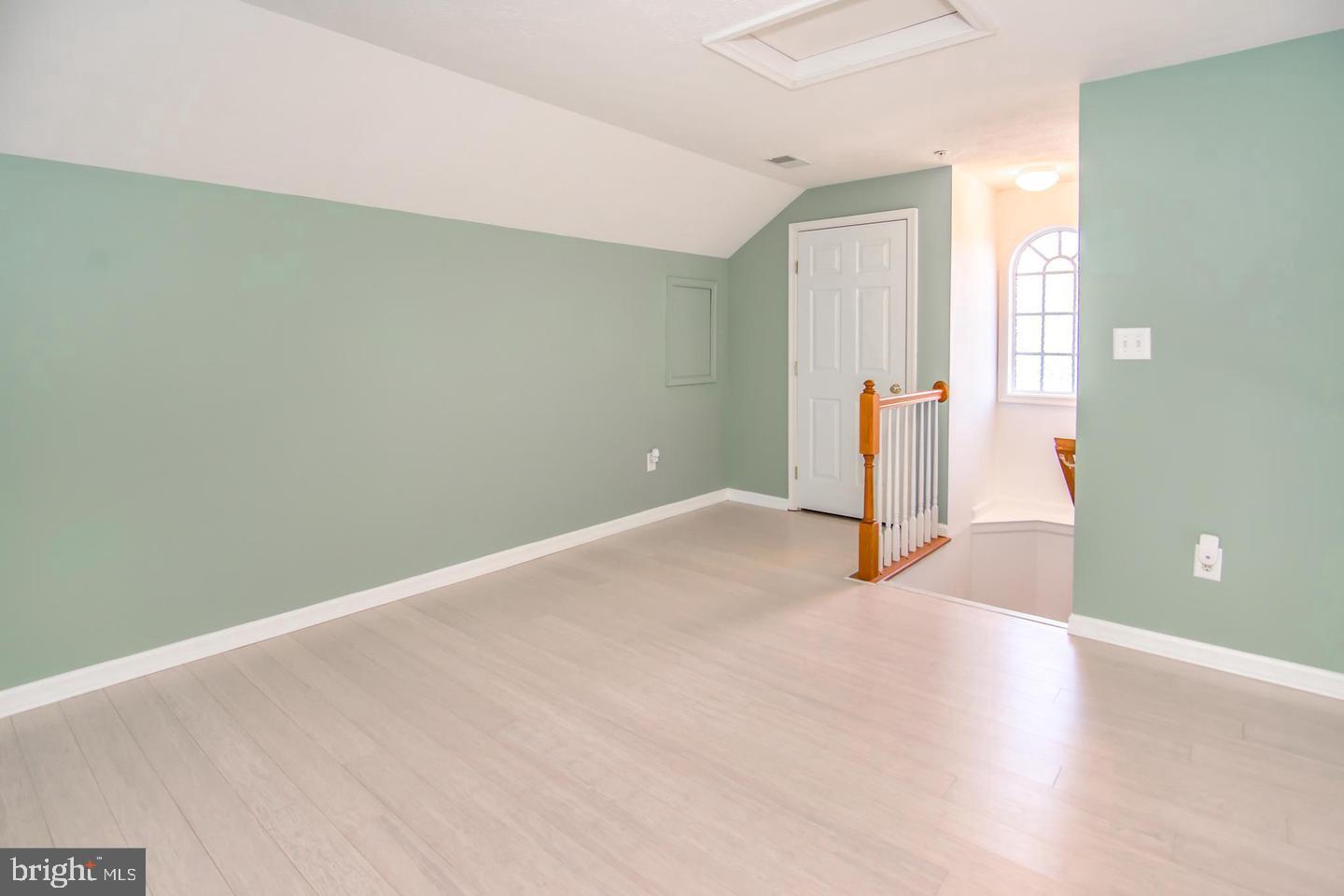 VILLAGES OF DORCHESTER - Residential Lease