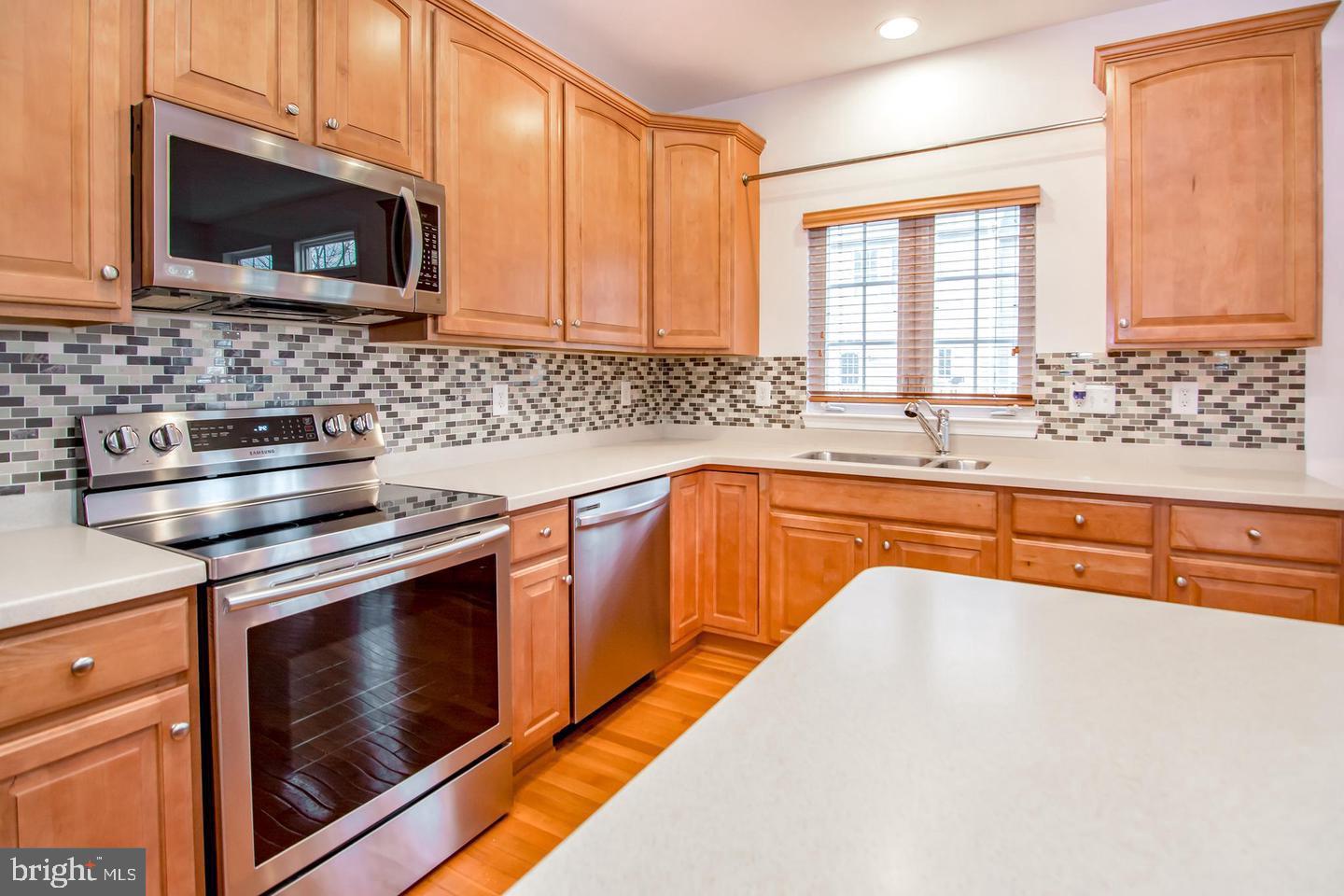 VILLAGES OF DORCHESTER - Residential Lease