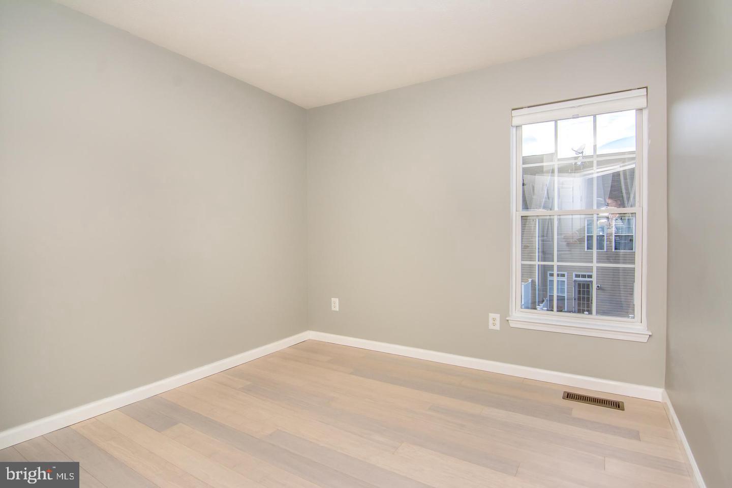 VILLAGES OF DORCHESTER - Residential Lease