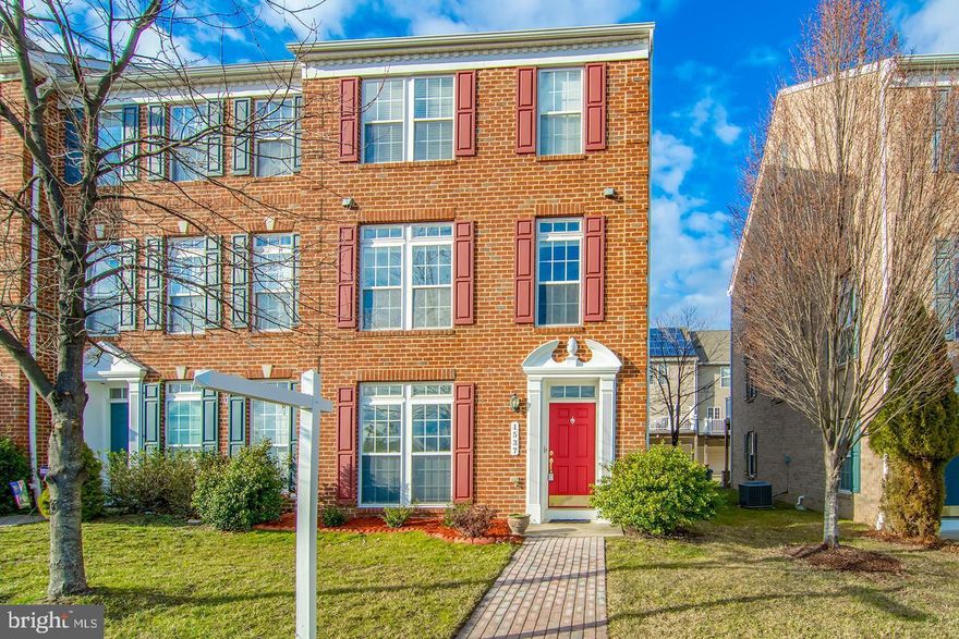 Welcome to this impressive 4-level, move-in-ready brick front townhouse with a rear-load 2-car garage, offering both convenience and luxury. The main level greets you with brand new wood flooring and fresh custom paint. The expansive gourmet kitchen, equipped with high-end stainless steel appliances, and ample cabinetry, serves as the heart of the home. A large kitchen island provides additional prep space and casual dining options, making it ideal for entertaining. The open-concept living and dining areas, adorned with new carpeting and bathed in natural light from large windows, create a perfect setting for gatherings or quiet nights in.
Ascend to the second level to find the master suite, a luxurious retreat featuring a generous walk-in closet and a super bath with dual vanities, a soaking tub, and a separate shower. The top-level loft offers versatile space, ideal for a home office, gym, or additional bedroom, providing flexibility to suit your lifestyle. The deck is perfect for outdoor relaxation and entertainment, while the rear-load 2-car garage ensures secure parking and extra storage space.
This townhouse is packed with desirable features, including wood flooring on the main & 2nd level, and stainless steel kitchen appliances. Situated in a sought-after location, the home is minutes from major employers like Fort Meade and the NSA, with easy access to I-95 for convenient commuting to Baltimore, Washington, D.C., and beyond. The community offers a variety of amenities and is close to shopping, dining, and entertainment options.