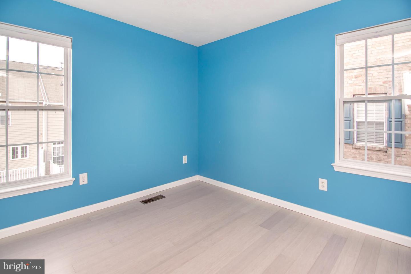 VILLAGES OF DORCHESTER - Residential Lease