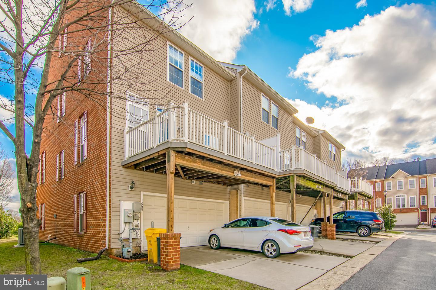 VILLAGES OF DORCHESTER - Residential Lease