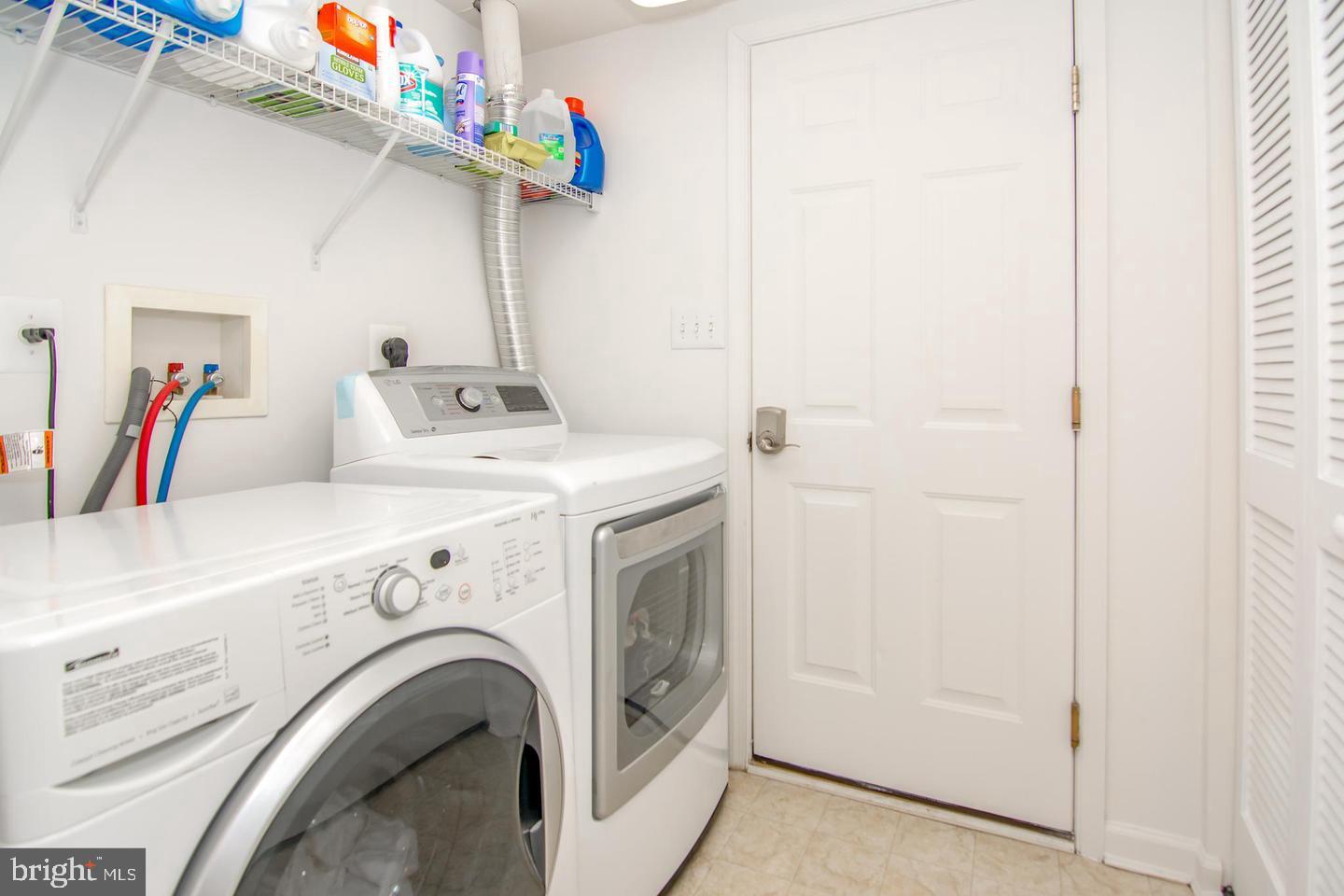 VILLAGES OF DORCHESTER - Residential Lease