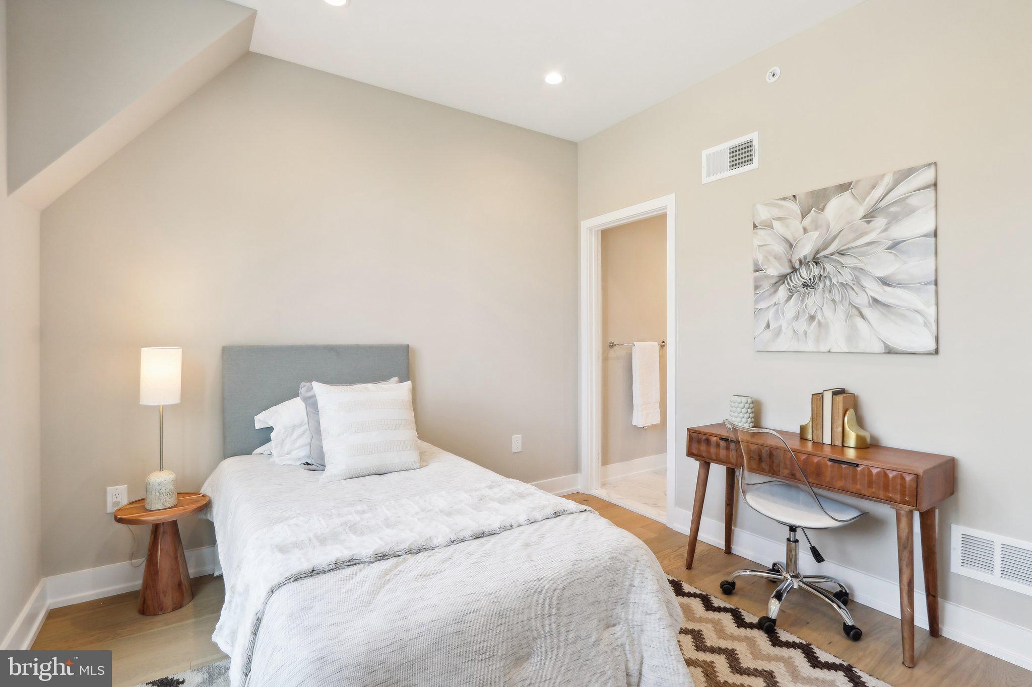 WYNDMOOR - Residential