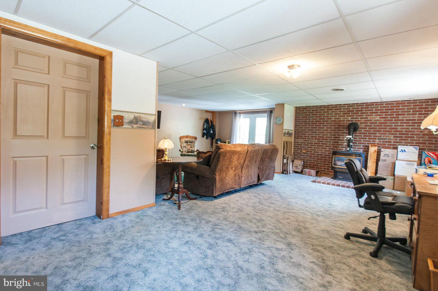 SHIRLEY FARMS - Residential