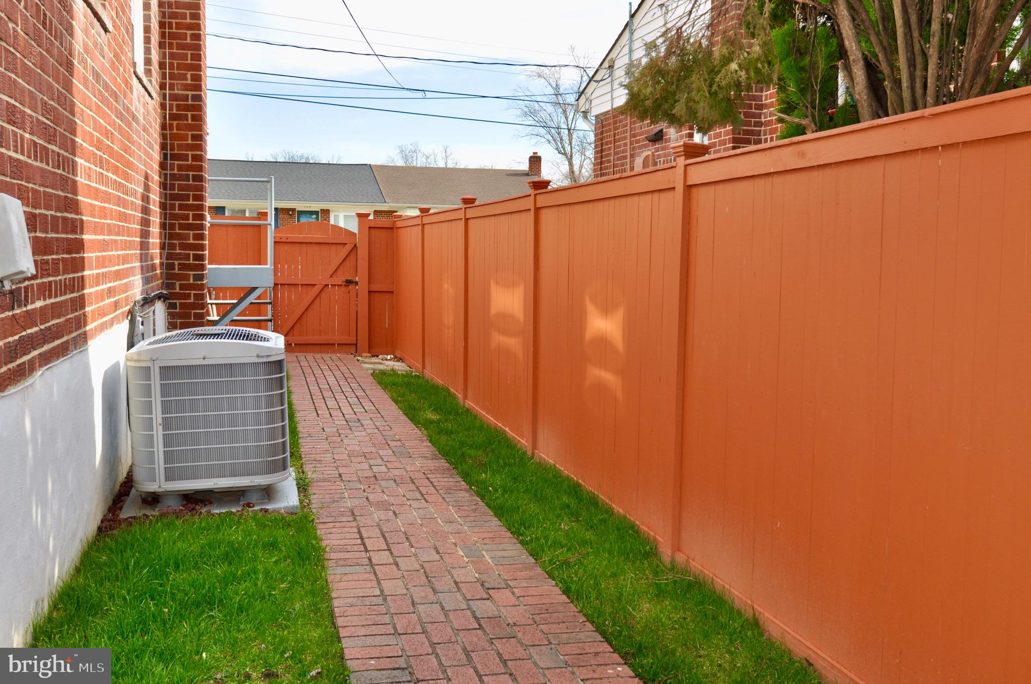 TARLETON - Residential Lease