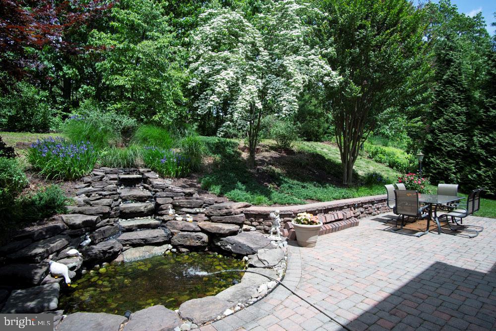 CENTRE RIDGE - Residential