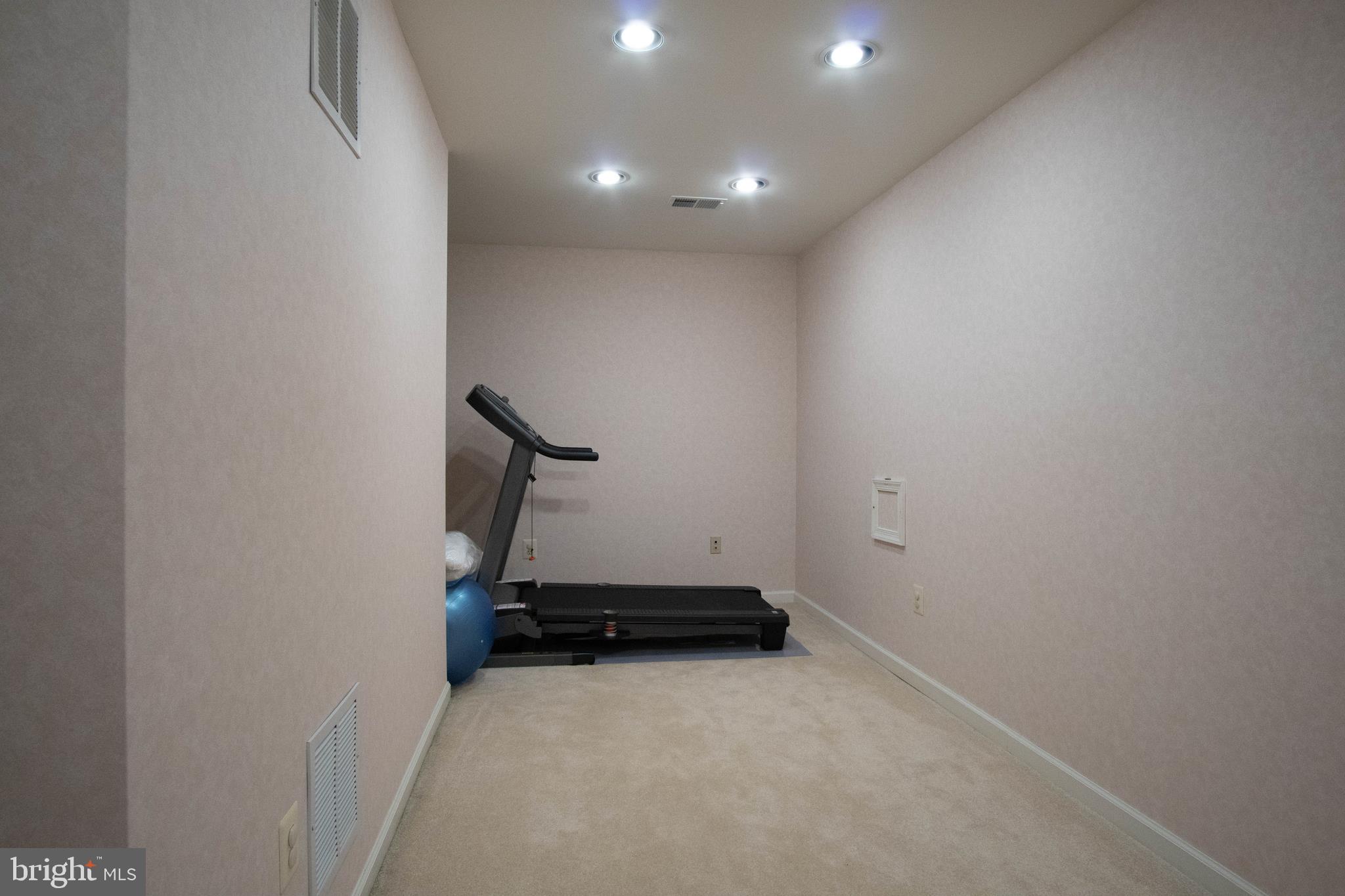 CENTRE RIDGE - Residential