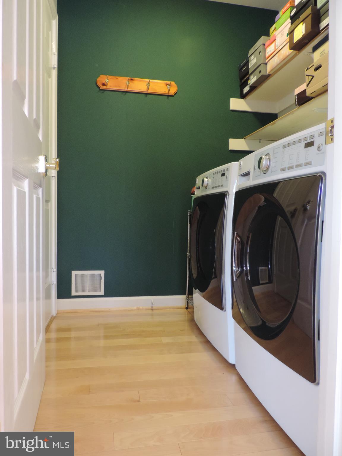 CENTRE RIDGE - Residential