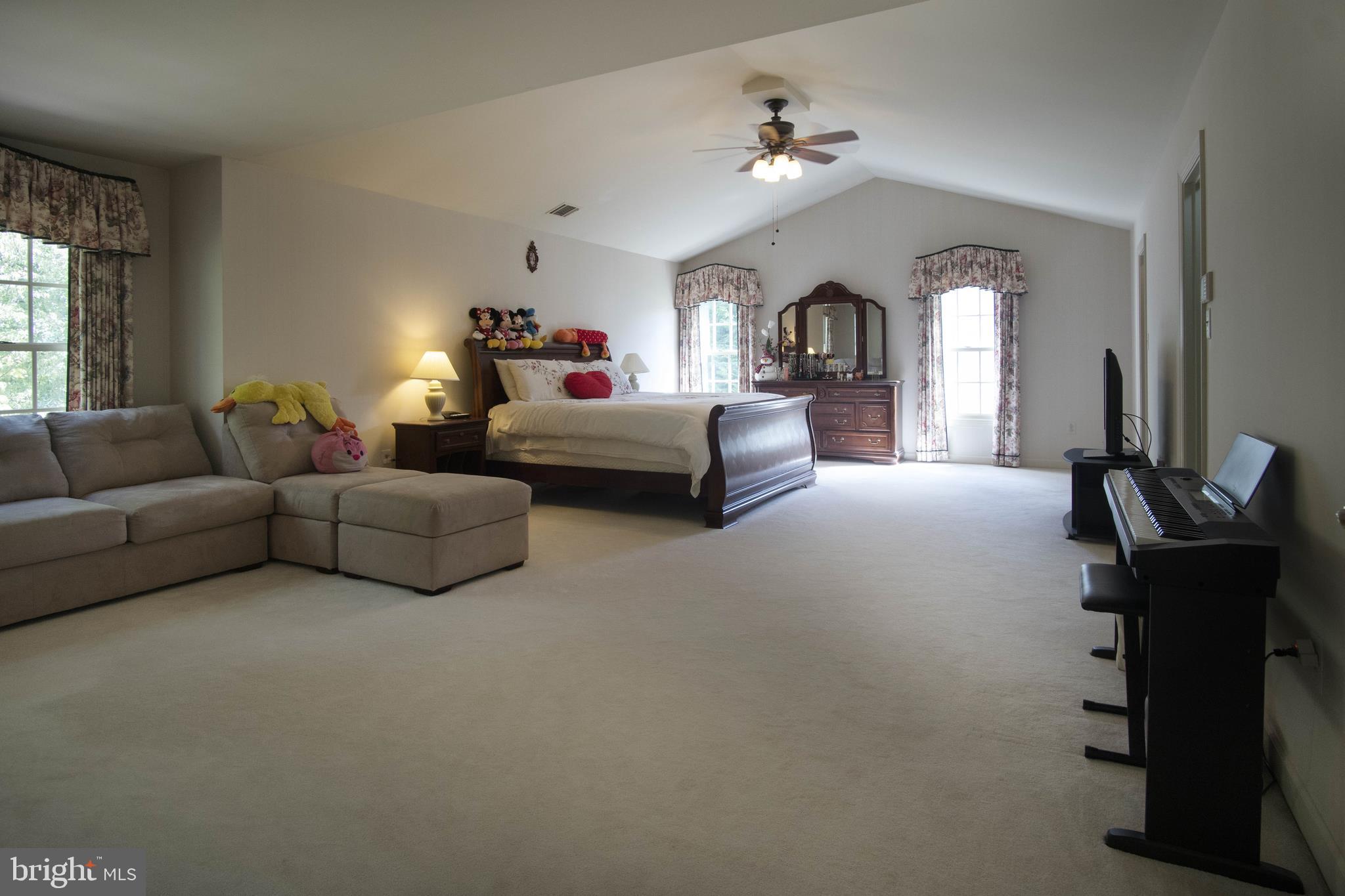 CENTRE RIDGE - Residential