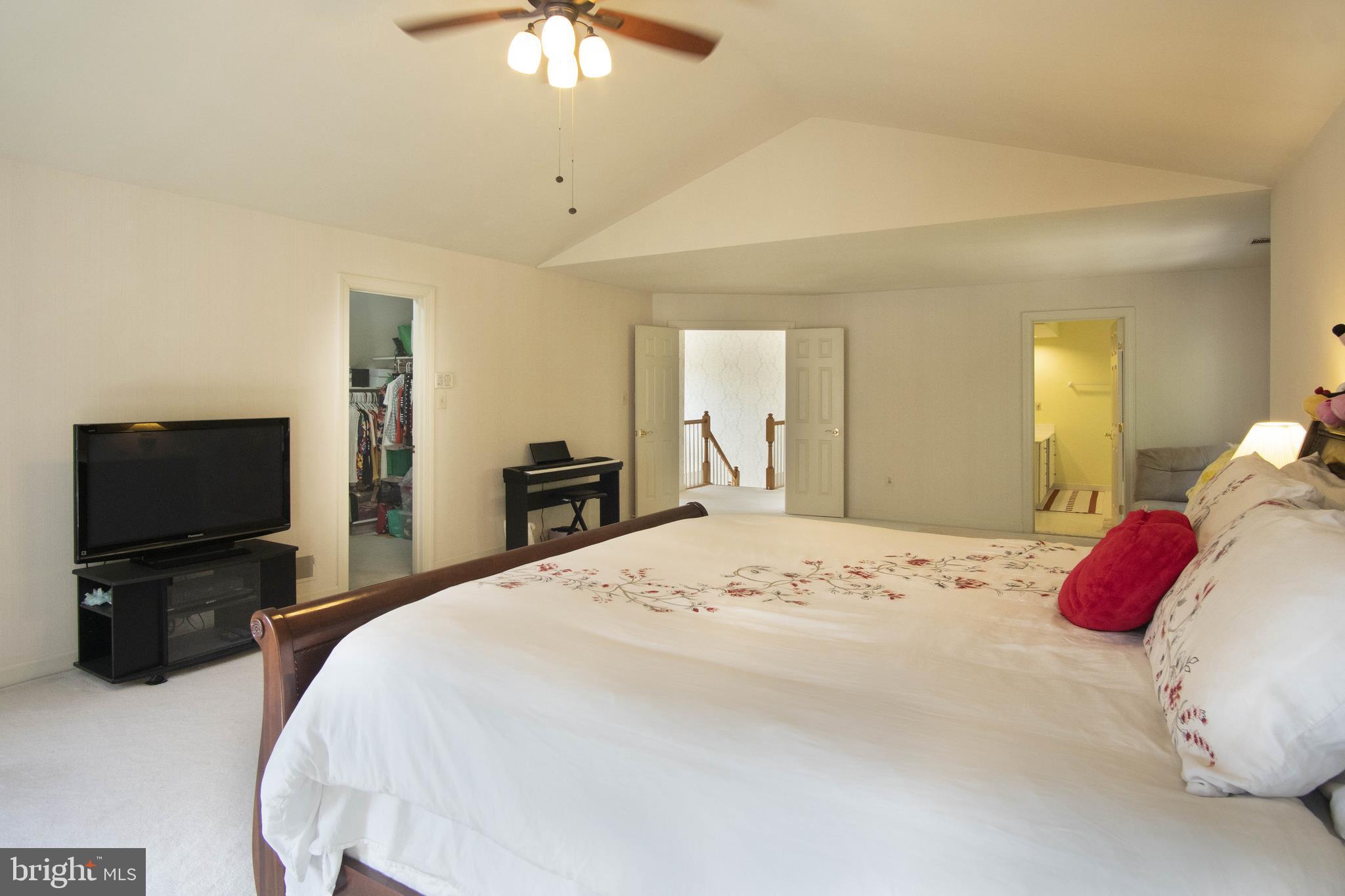 CENTRE RIDGE - Residential