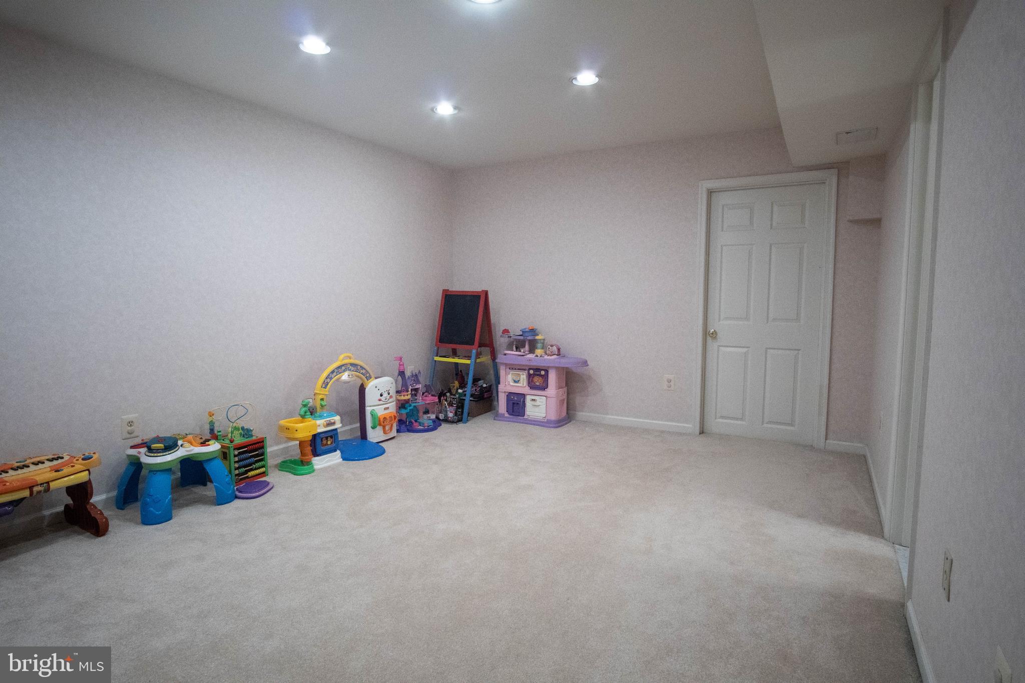 CENTRE RIDGE - Residential