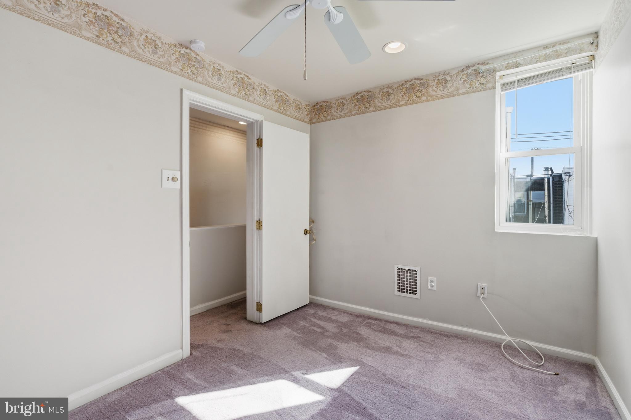 LOWER MOYAMENSING - Residential