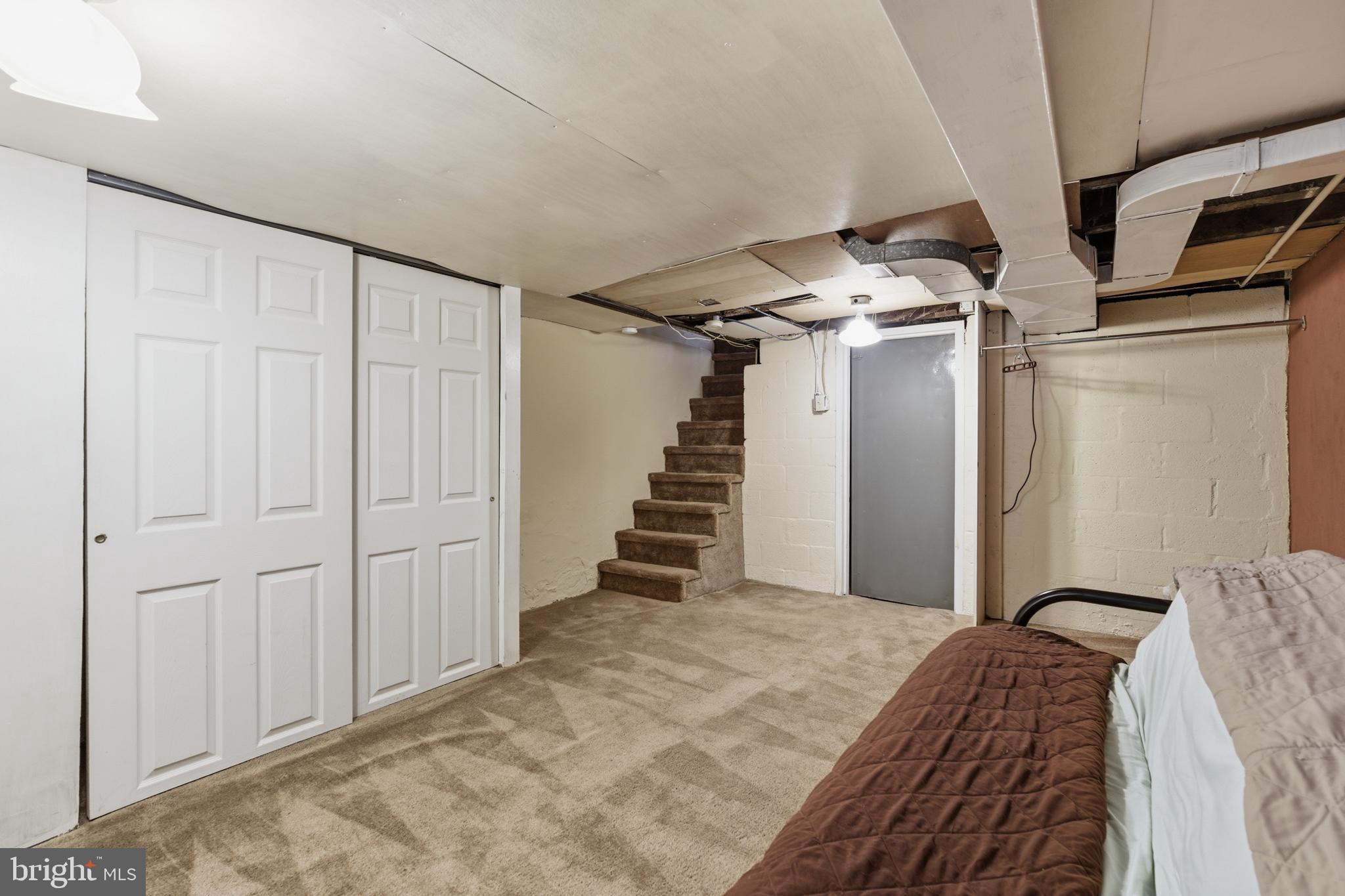 LOWER MOYAMENSING - Residential