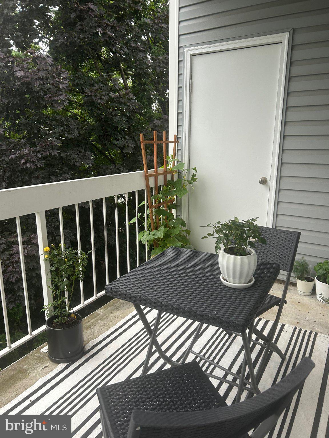 3176 SUMMIT DRIVE 4-D7