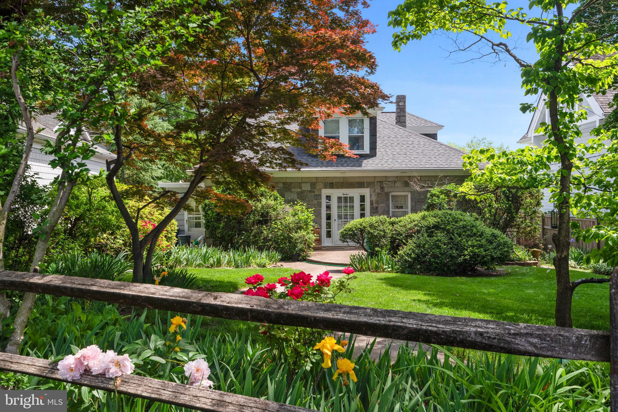 MURRAY HILL - Residential