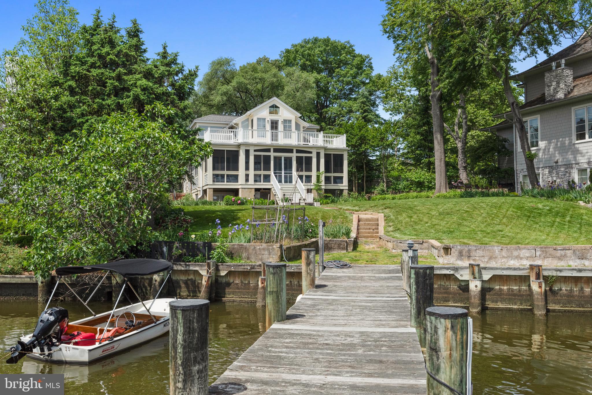 MURRAY HILL - Residential