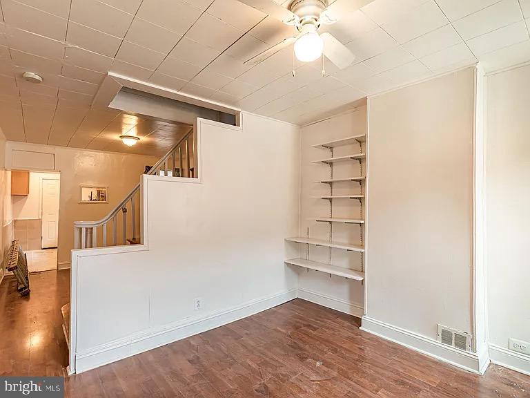 KENSINGTON - Residential