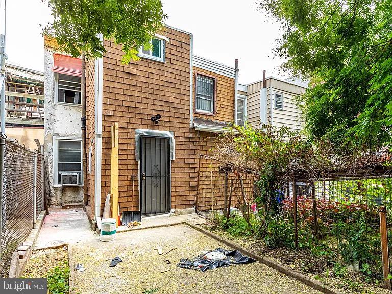 KENSINGTON - Residential